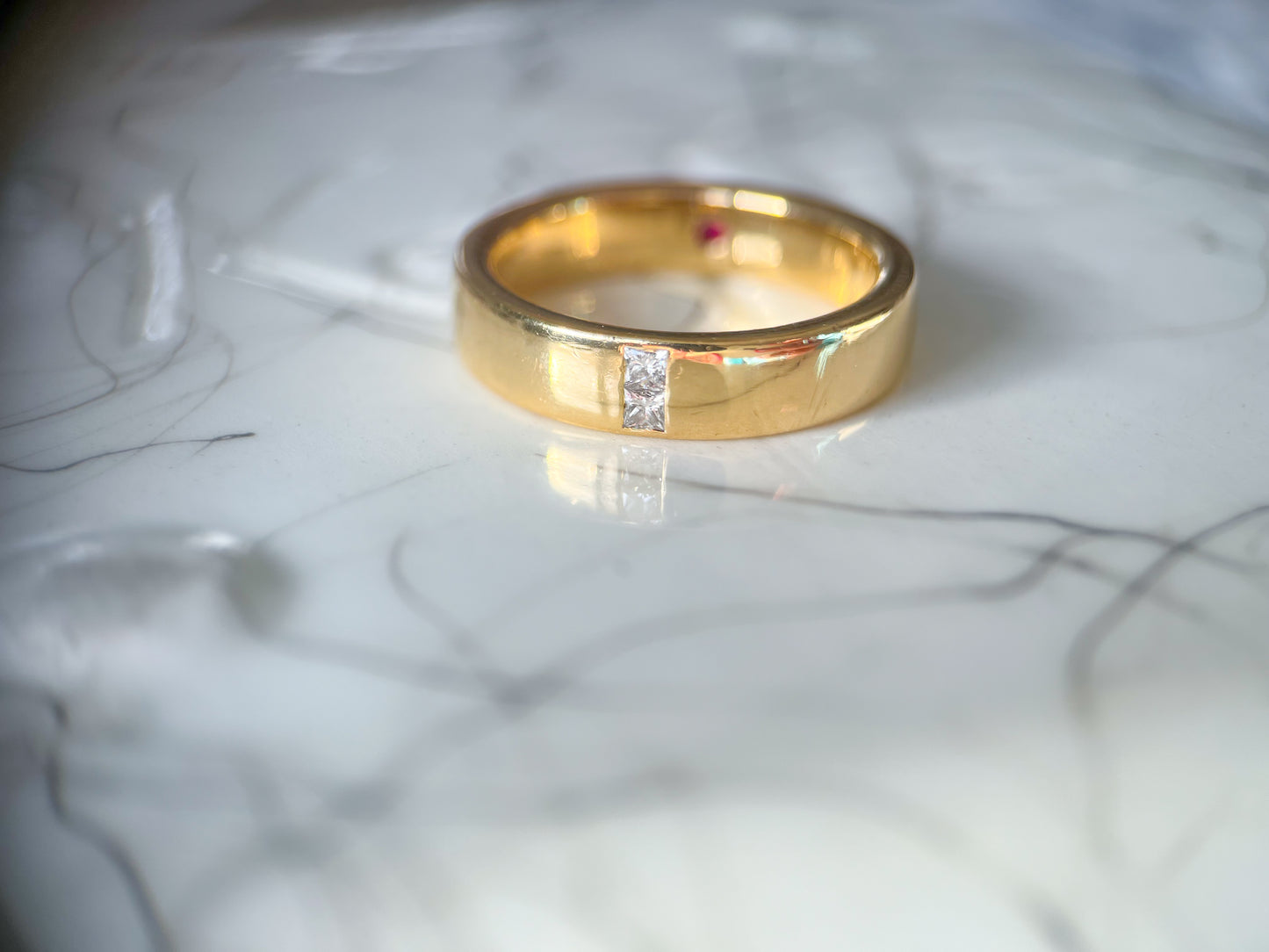 Vintage Natural Diamond and Hidden Natural Ruby 18k Yellow Gold Band Ring