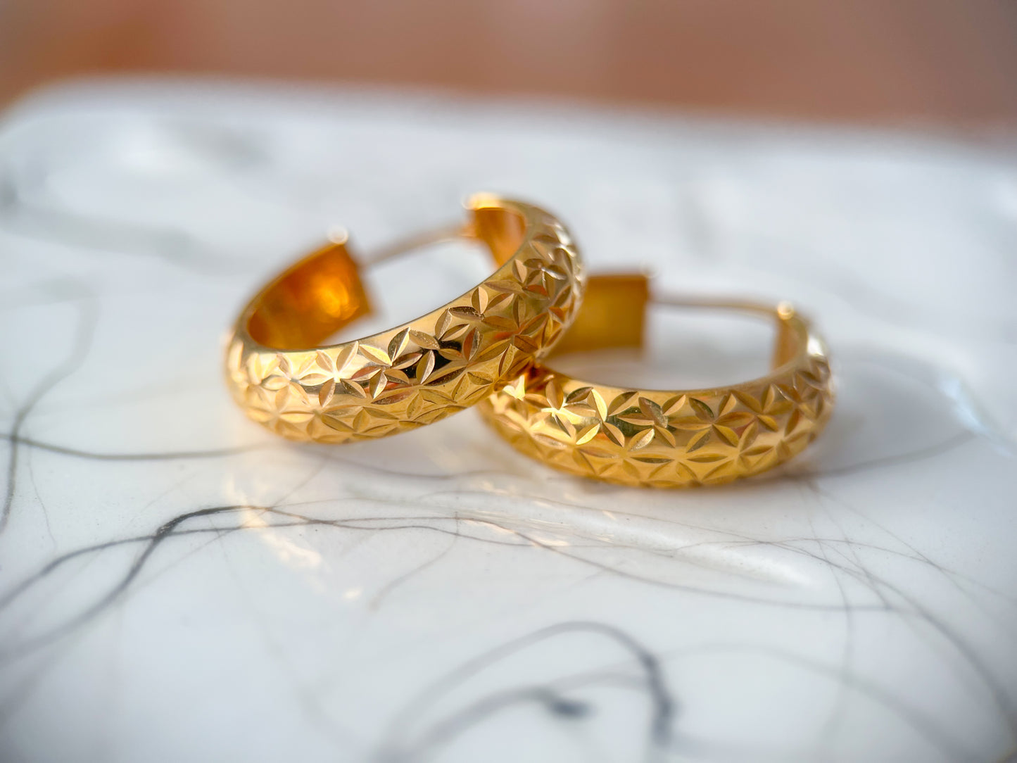 Vintage Puffy Quilted 14k Yellow Gold Hoop Earrings