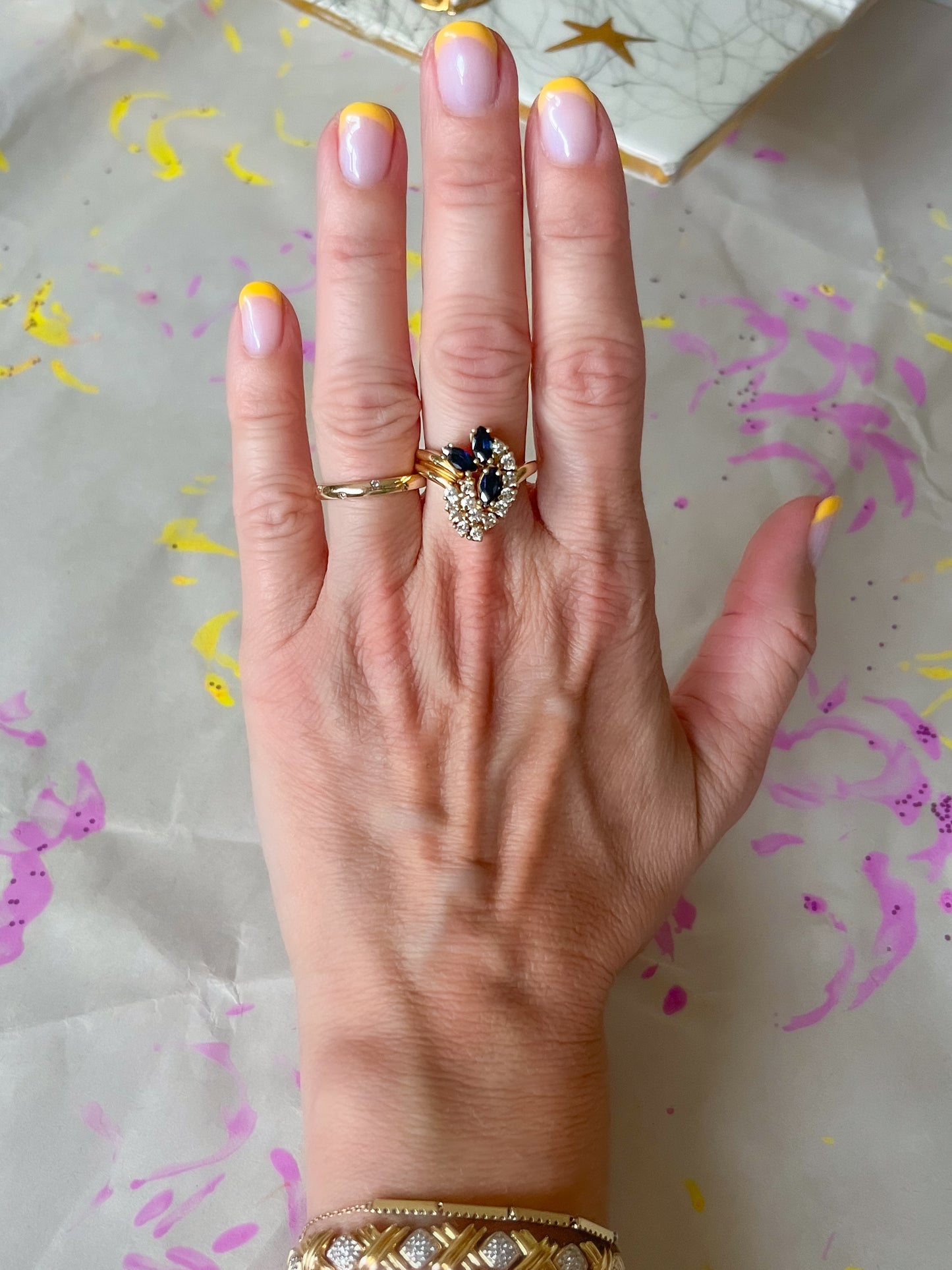 Vintage Natural Diamond and Sapphire 14k Yellow Gold Ring
