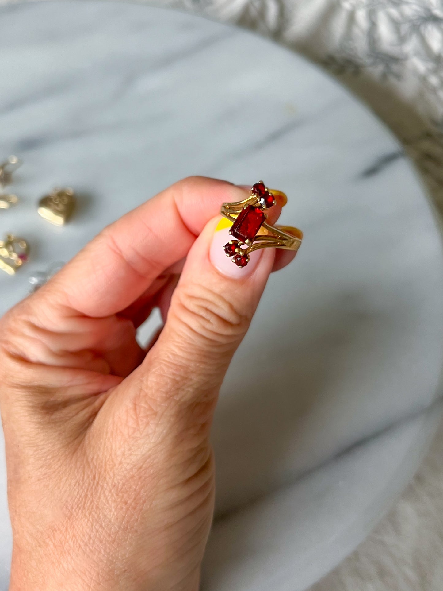 Vintage Garnet 14k Yellow Gold Ring