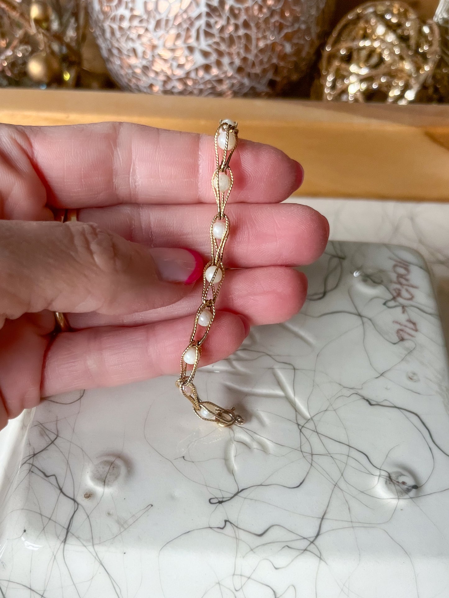 Vintage Natural Pearl and Open Chain 14k Yellow Gold 7 Inch Bracelet