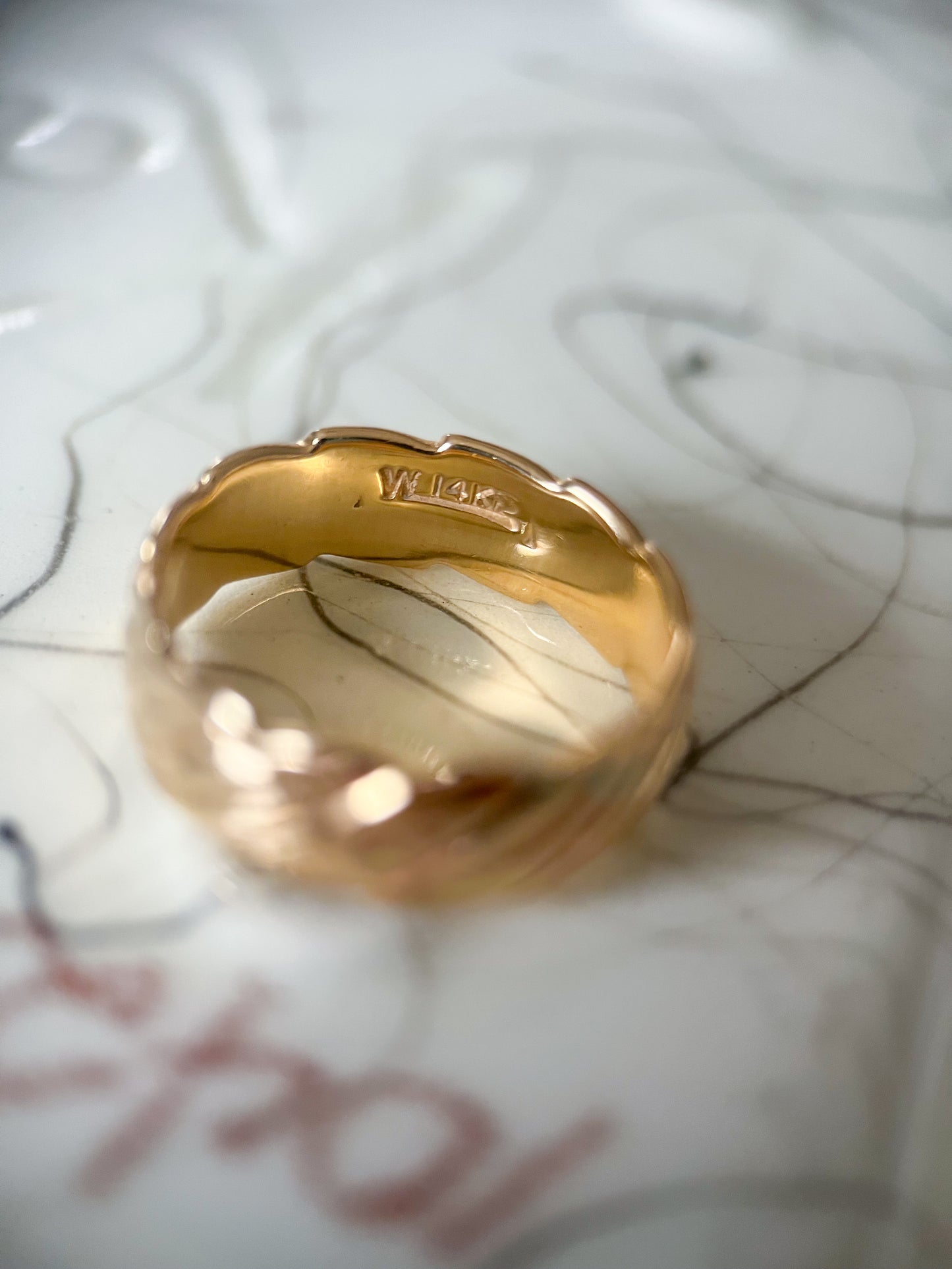 Vintage 14k Wavy Yellow Gold Band Ring