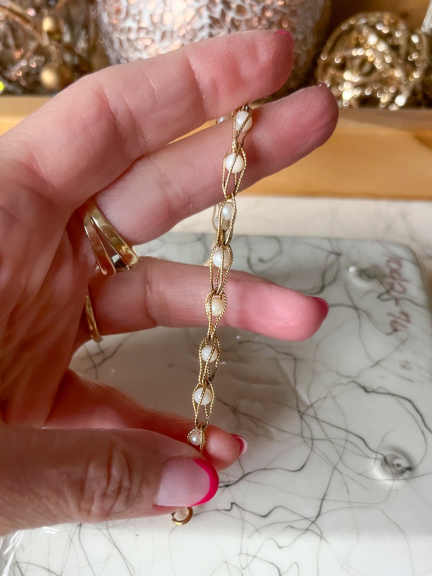 Vintage Natural Pearl and Open Chain 14k Yellow Gold 7 Inch Bracelet