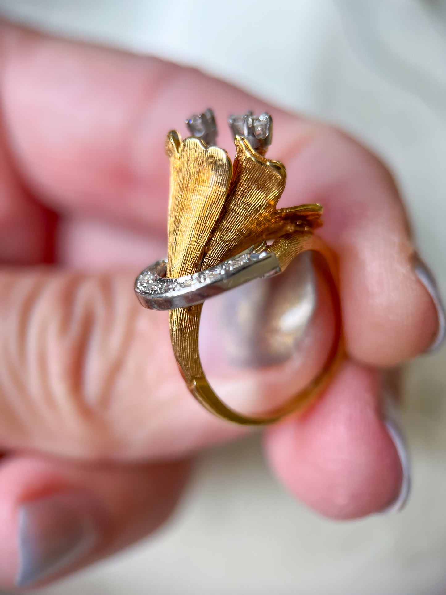 Vintage Flower Natural Diamond Rings in 18k Yellow Gold