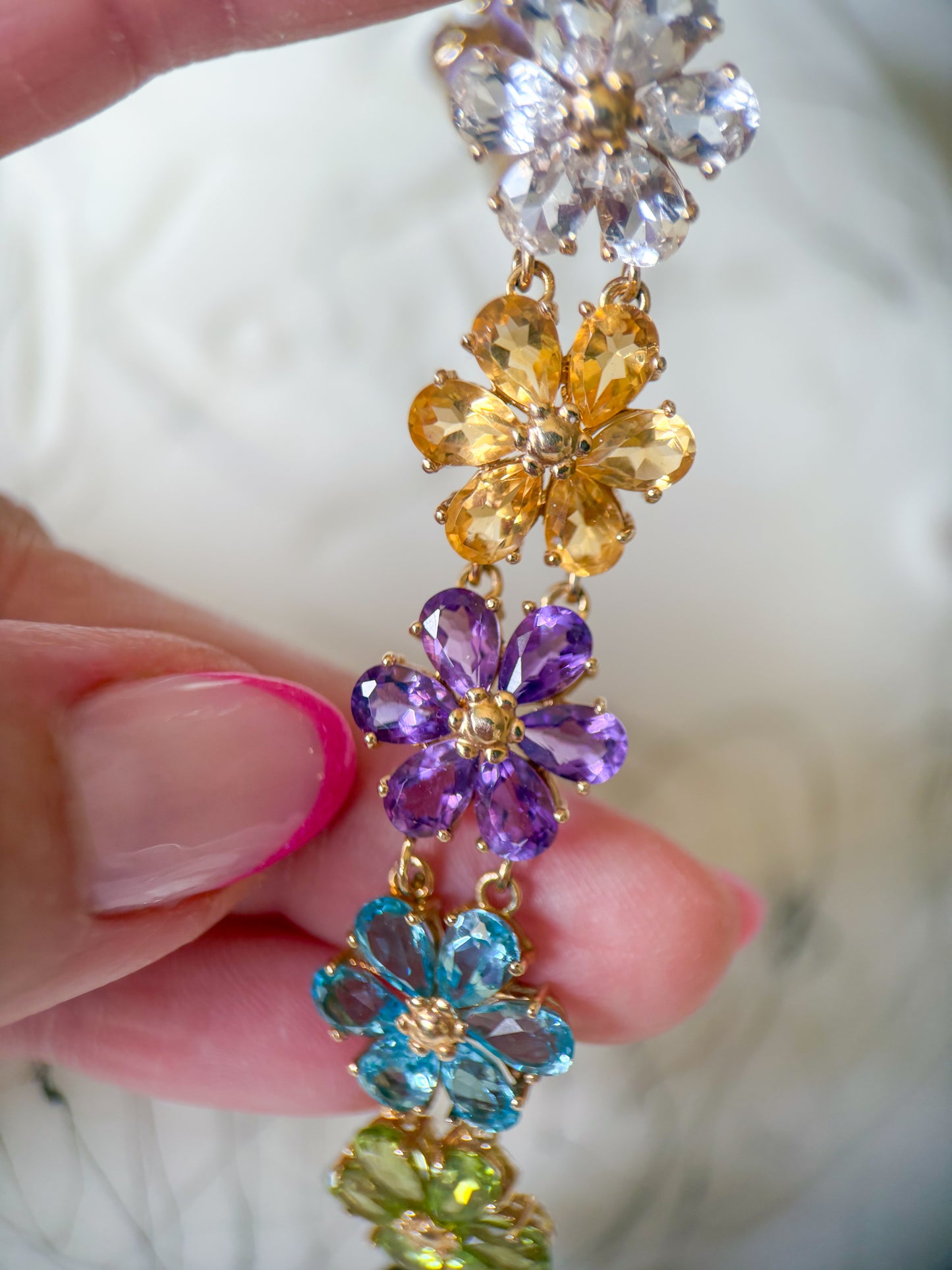 Vintage Flower 14k Yellow Gold Synthetic Gemstones 7 Inch Bracelet