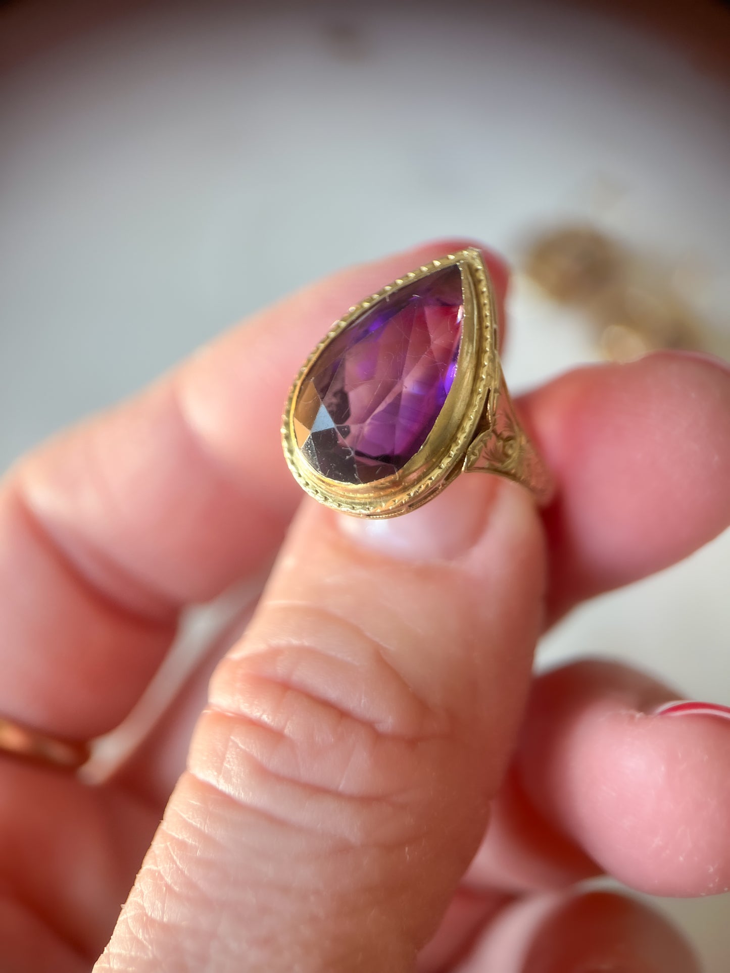 Vintage Pear Shaped Amethyst 14k Yellow Gold Ring