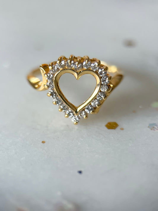 Vintage Natural Diamond 14k Yellow Gold Open Heart Ring