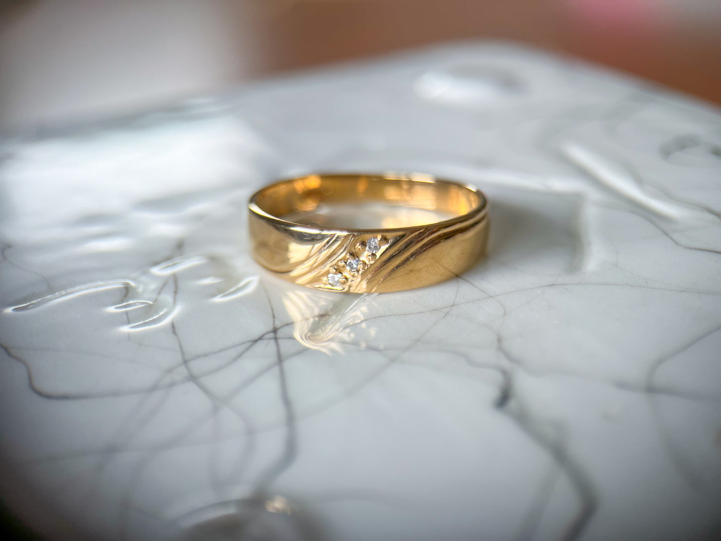 Vintage Natural Diamond 14k Yellow Gold Band
