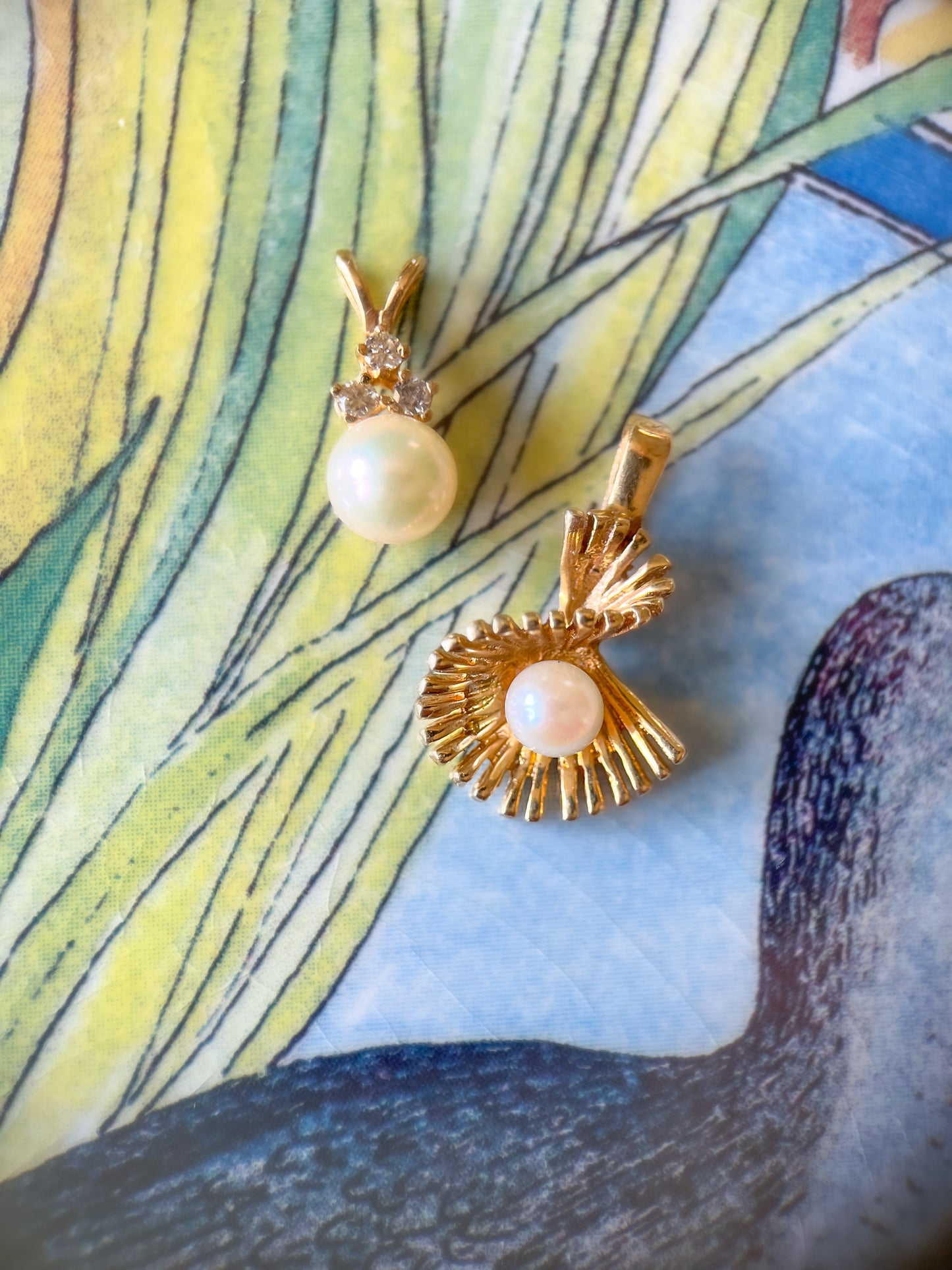 Vintage Pearl 14k Yellow Gold Charm