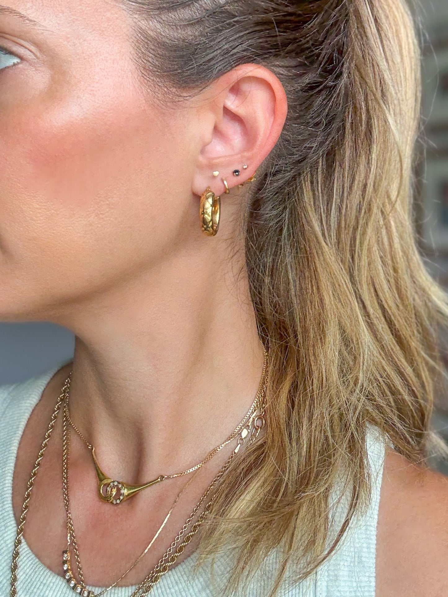 Vintage 14k Yellow Gold Quilted Puffy Oval Shaped Hoops