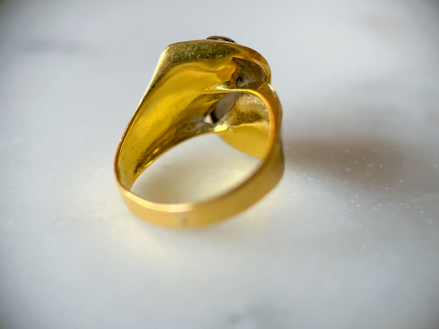 Vintage Enamel and Natural Diamond 18k Yellow Gold Italian Ring