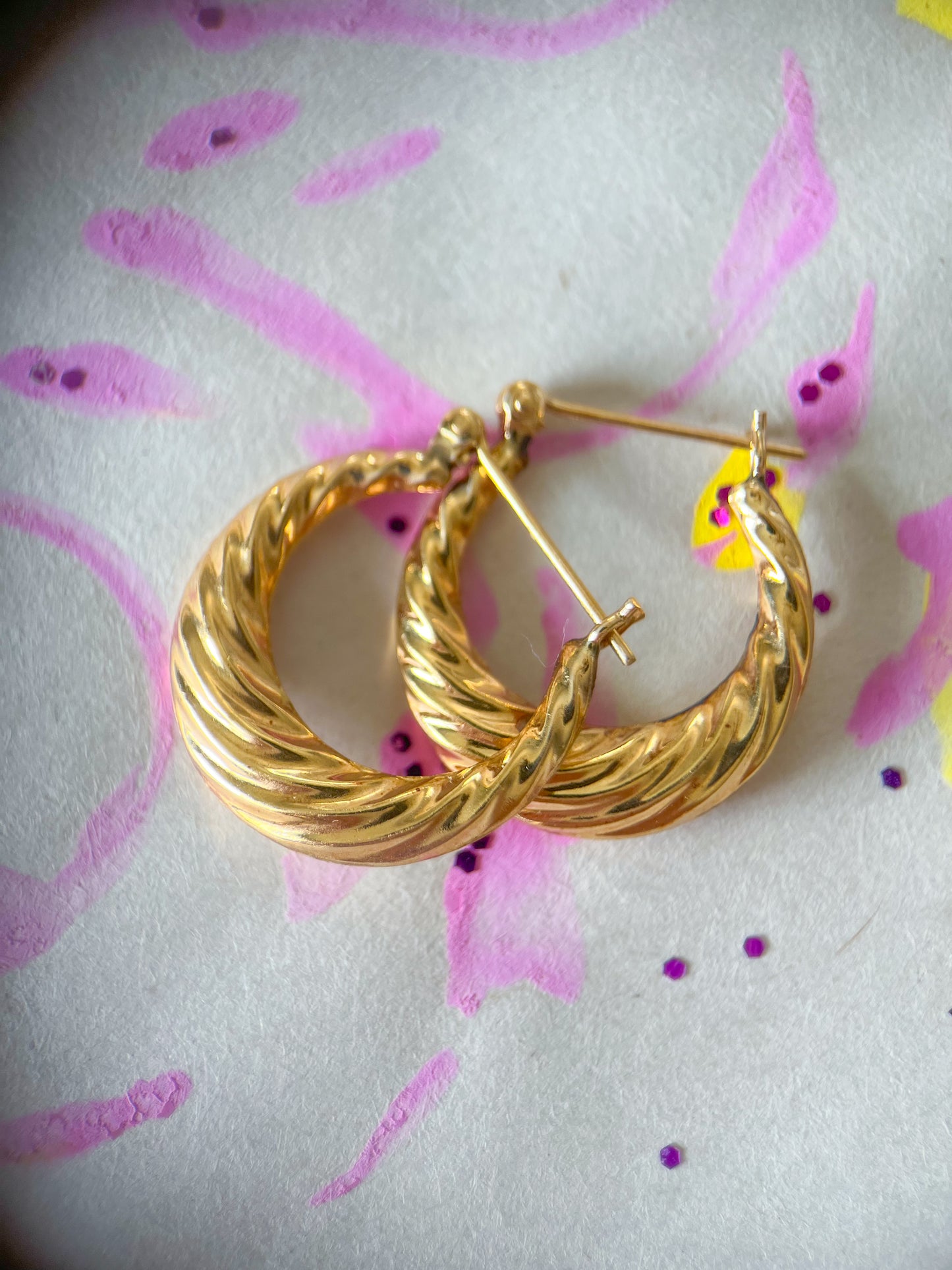 Vintage Twist 14k Yellow Gold Hoop Earrings