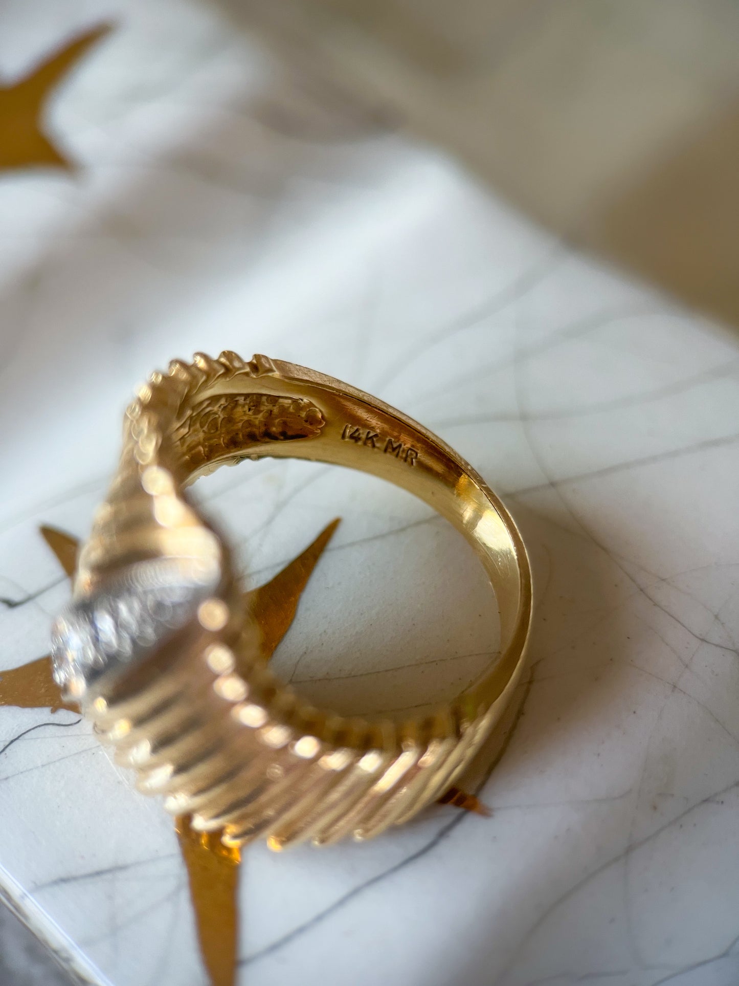 Vintage Natural Diamond Ribbed 14k Yellow Gold Ring