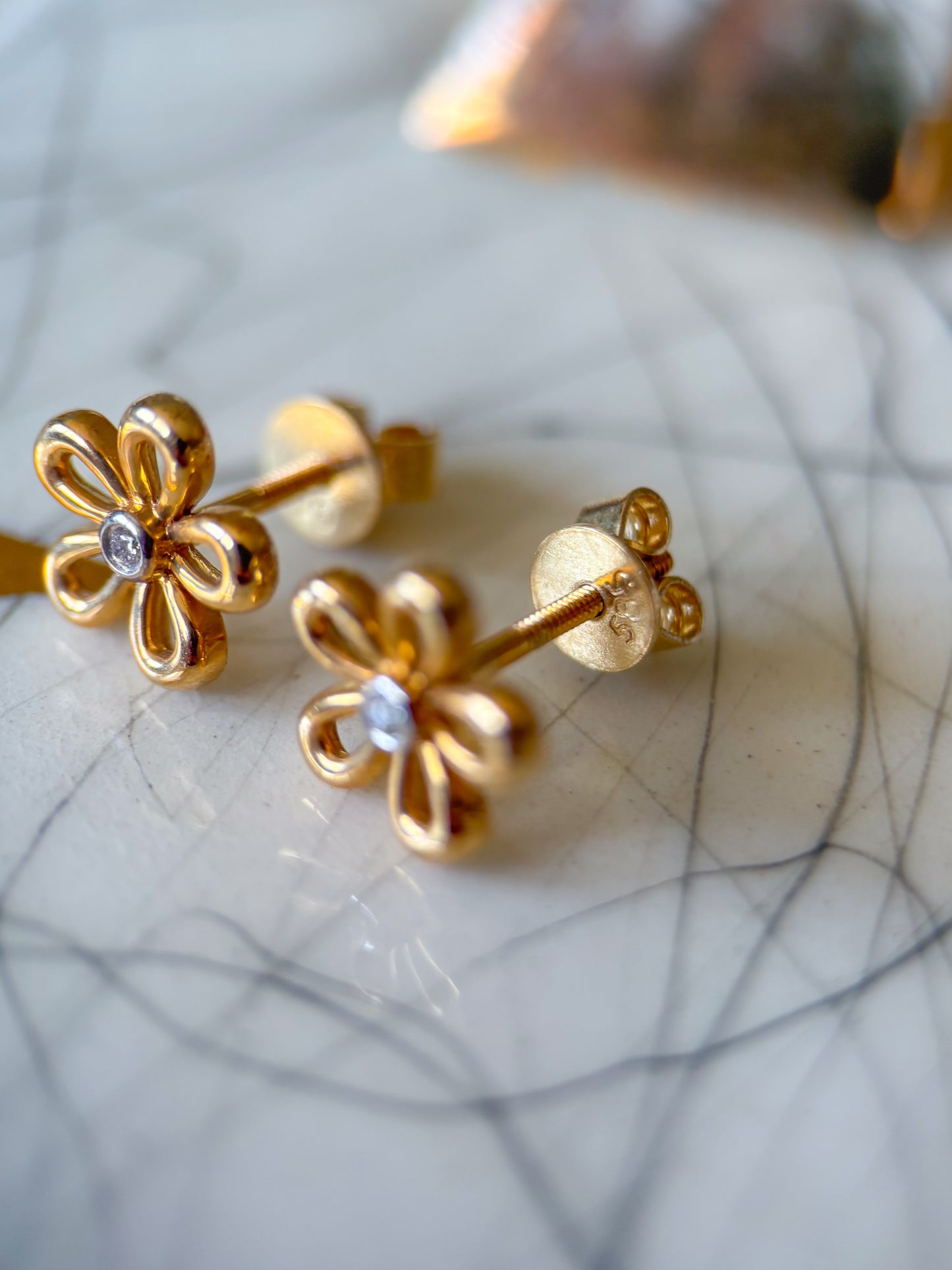 Natural Diamond Flower 14k Yellow Gold Stud Earrings