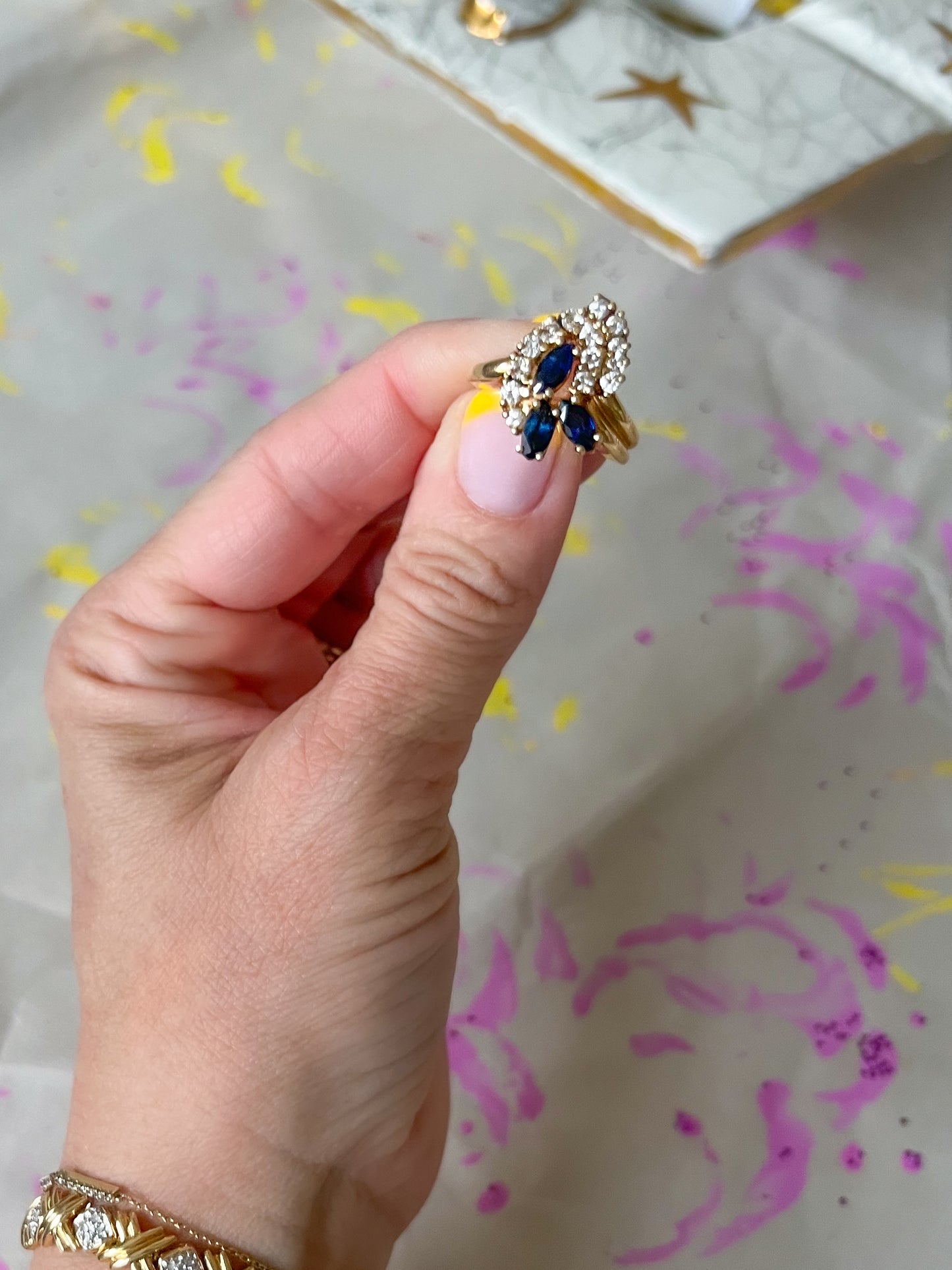 Vintage Natural Diamond and Sapphire 14k Yellow Gold Ring