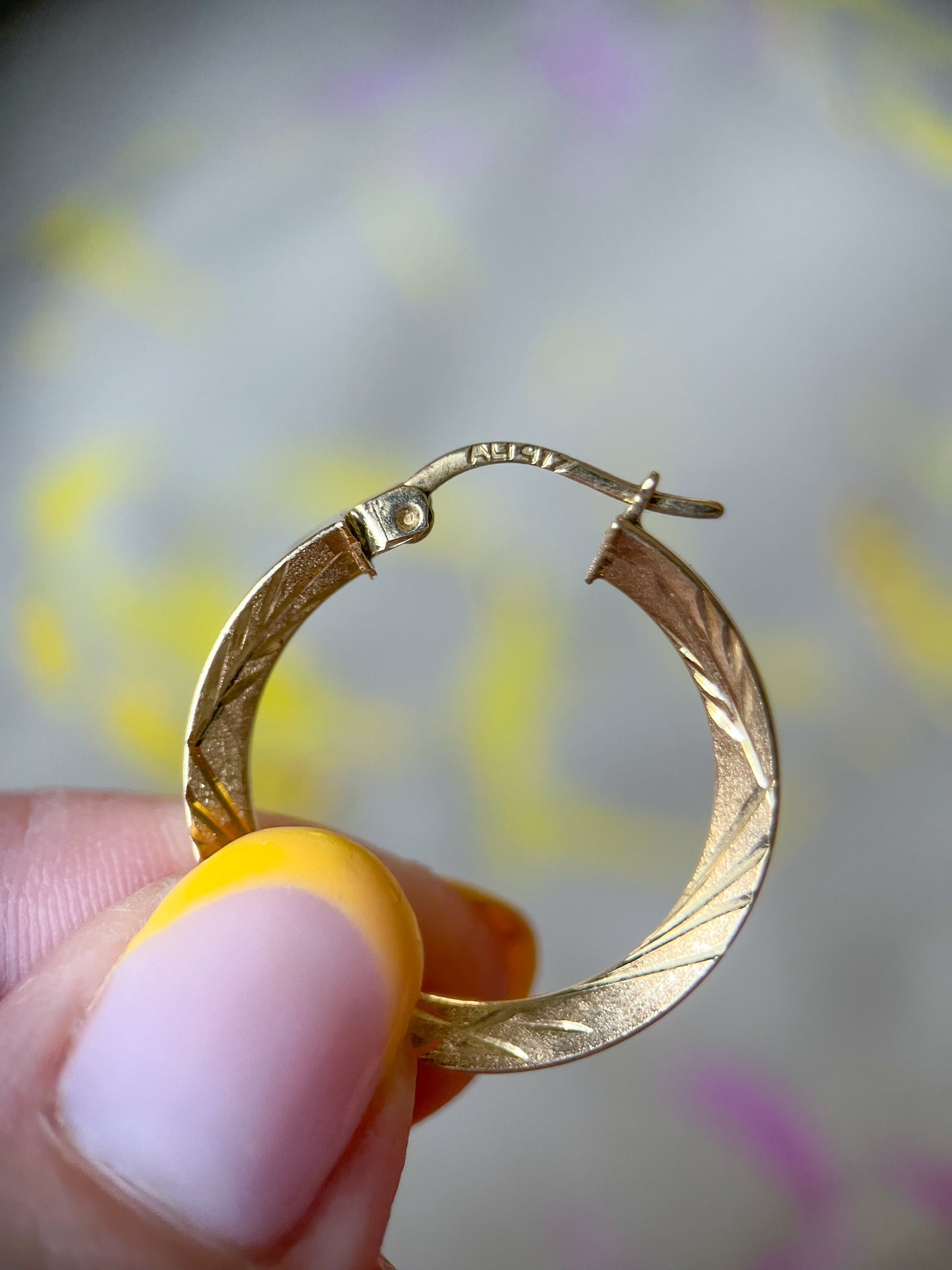 Vintage Faceted Squared Tube Medium 10k Yellow Gold Hoop Earrings