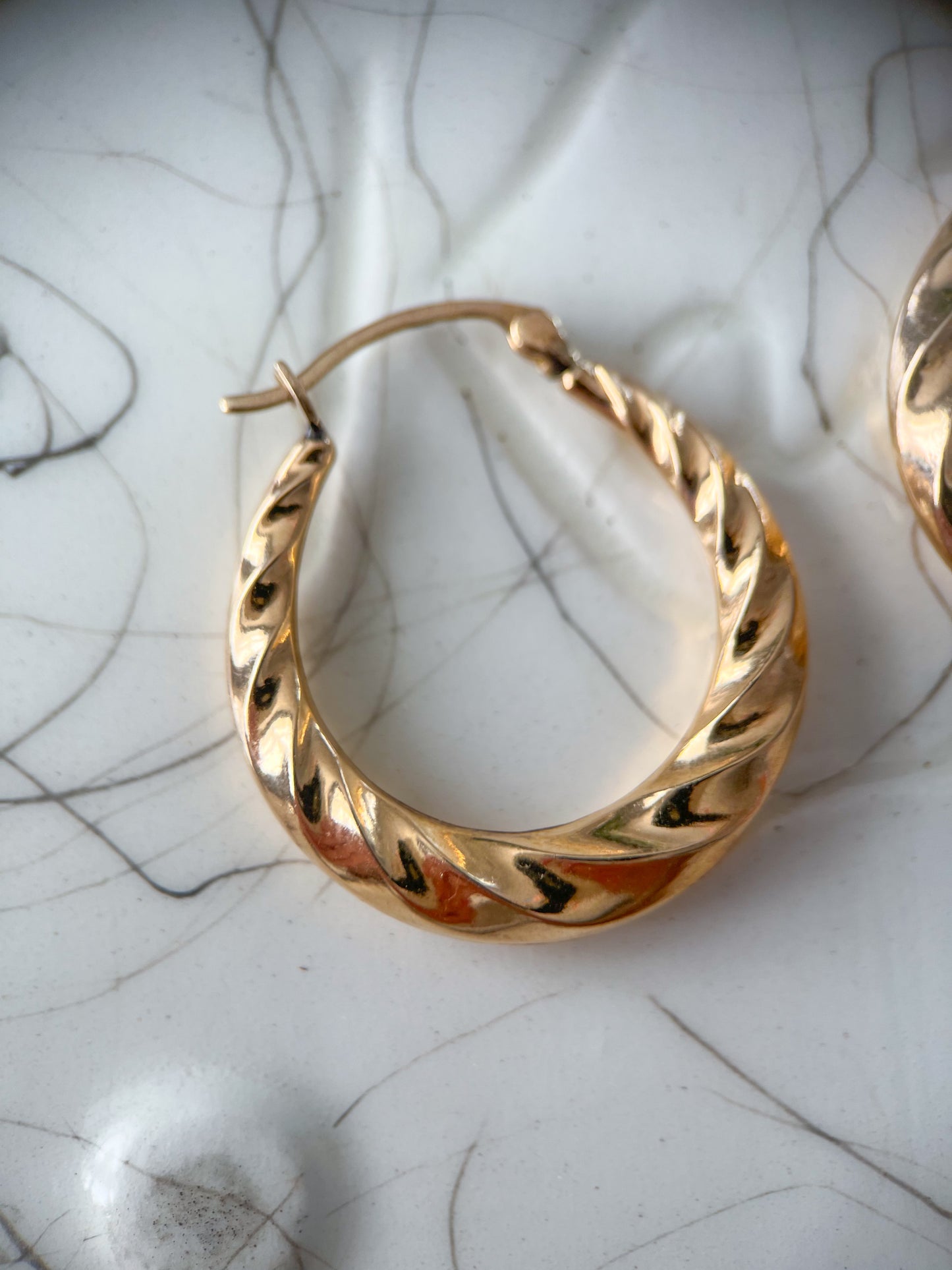 Vintage Twist 10k Yellow Gold Hoop Earrings