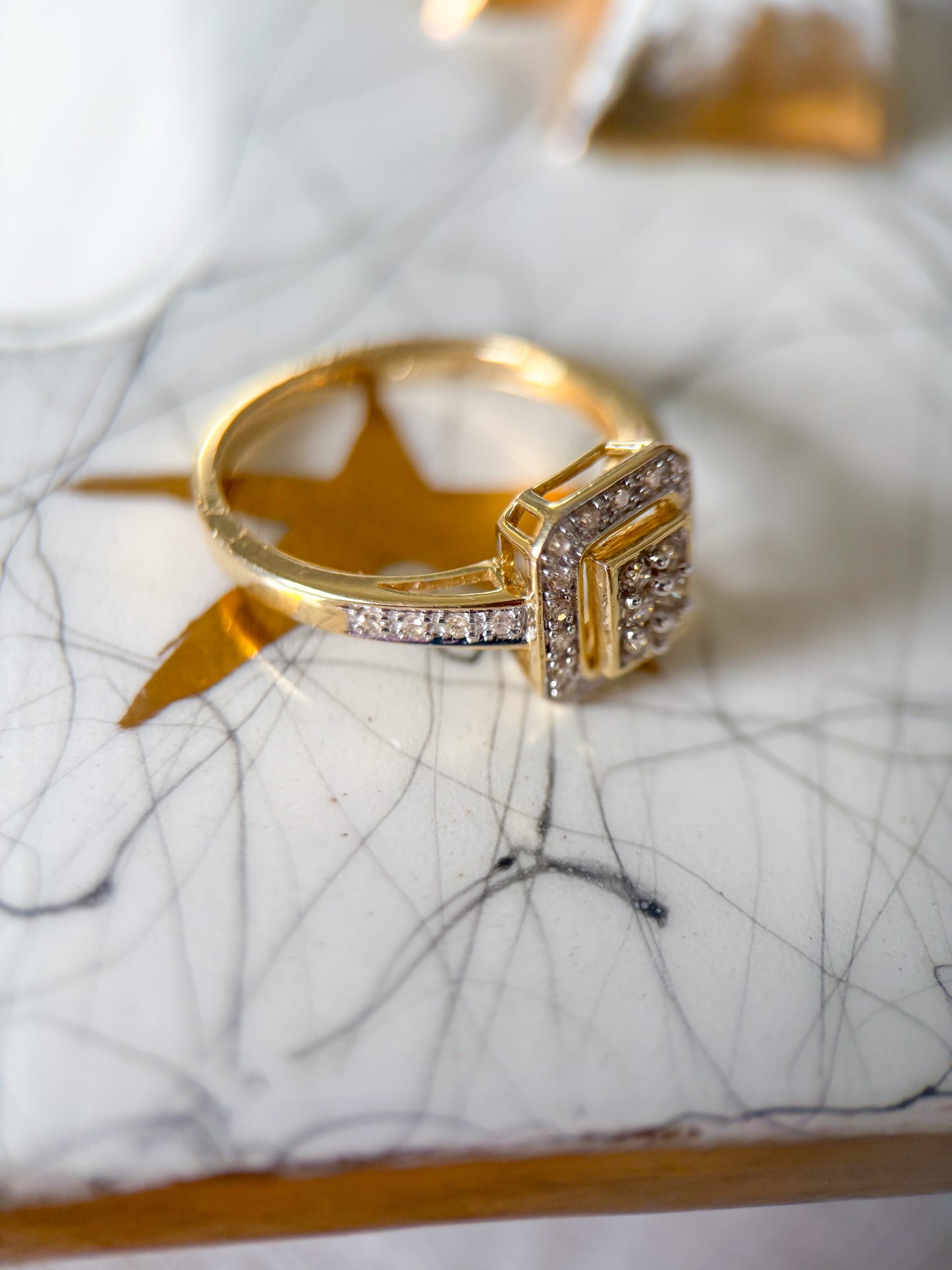 Vintage Natural Diamond 14k Yellow Gold Ring