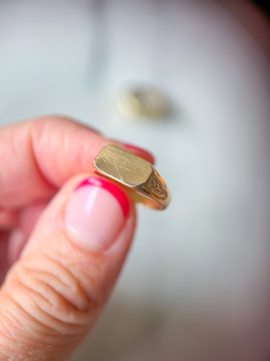 Vintage Pinky Ring 14k Yellow Gold