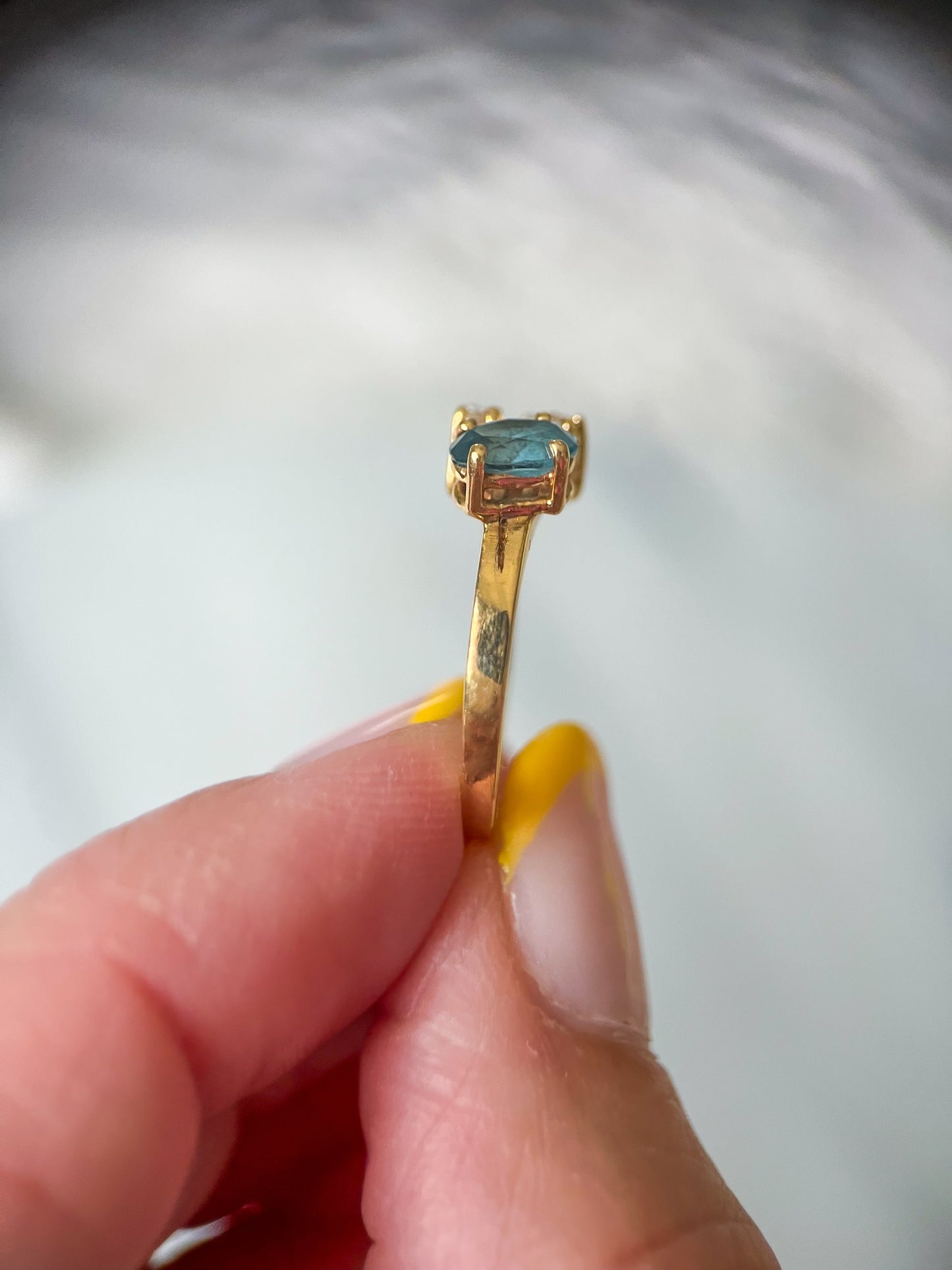 Vintage Natural Aquamarine and Natural Diamond 14k Yellow Gold Ring