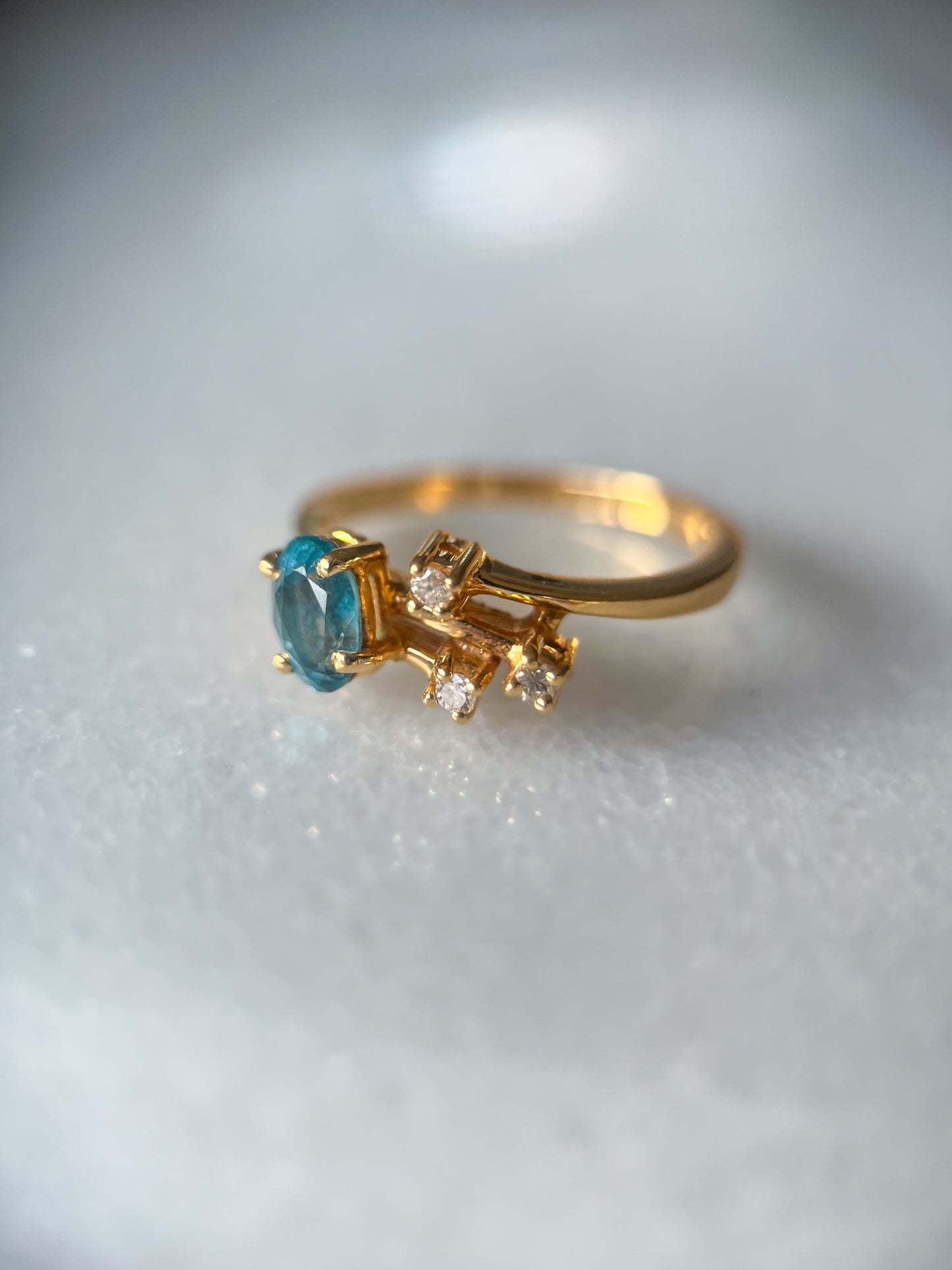 Vintage Natural Aquamarine and Natural Diamond 14k Yellow Gold Ring