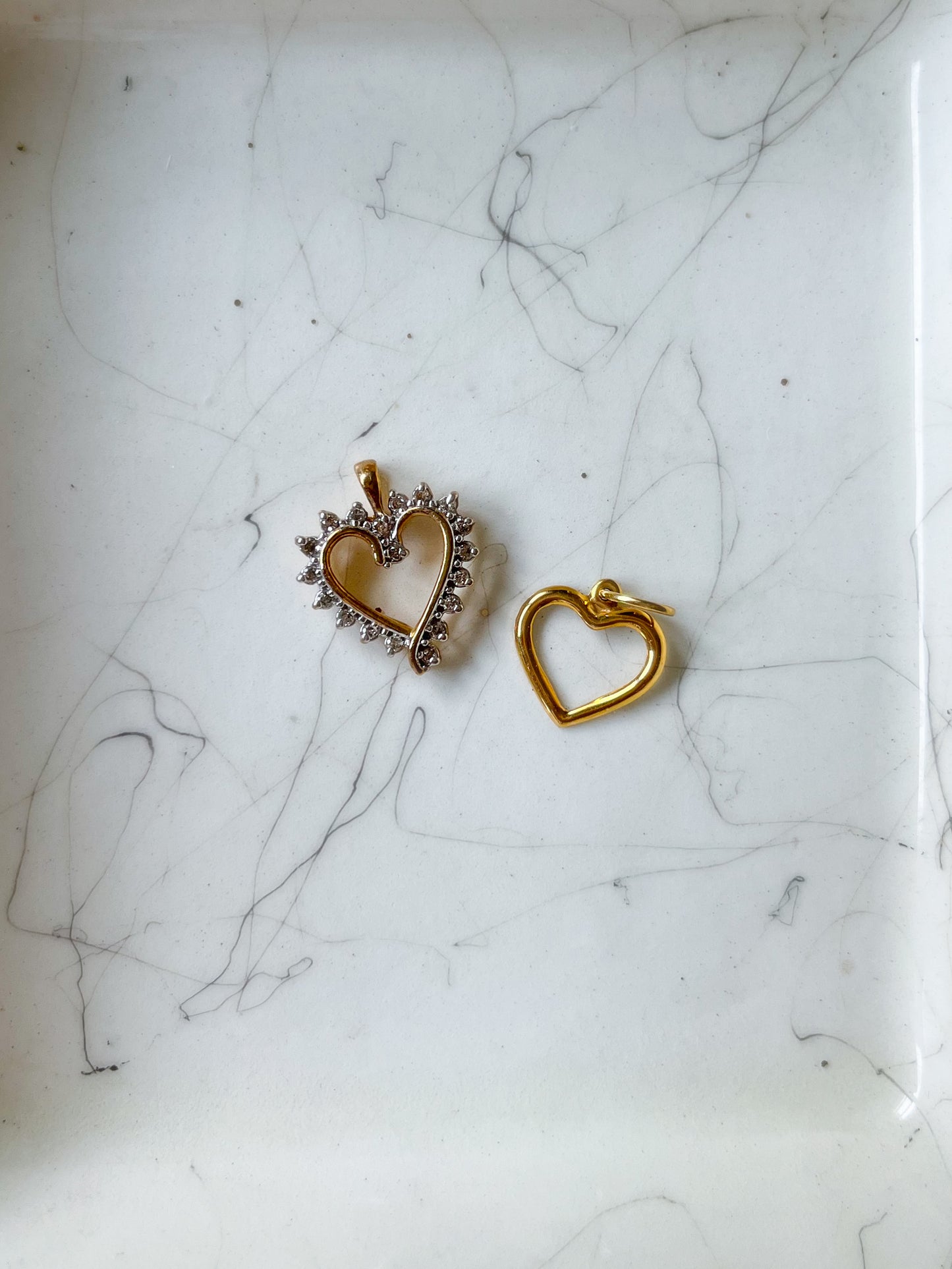Vintage Open Heart 18k Yellow Gold Charm