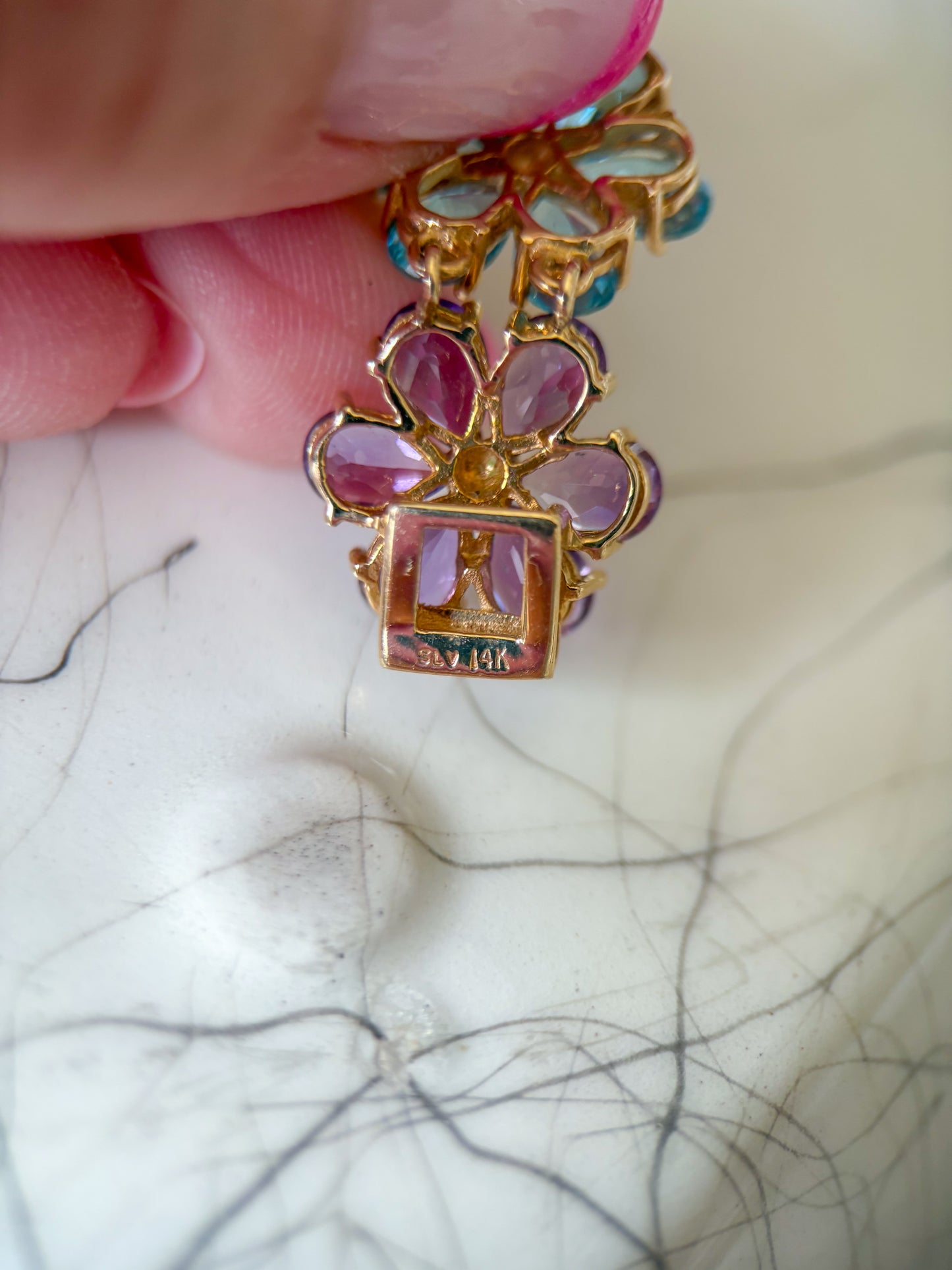 Vintage Flower 14k Yellow Gold Synthetic Gemstones 7 Inch Bracelet