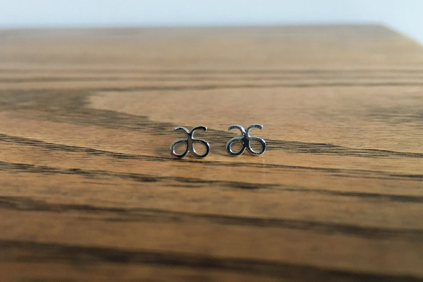 10k White Gold BonBabe Arbonne Stud Earrings