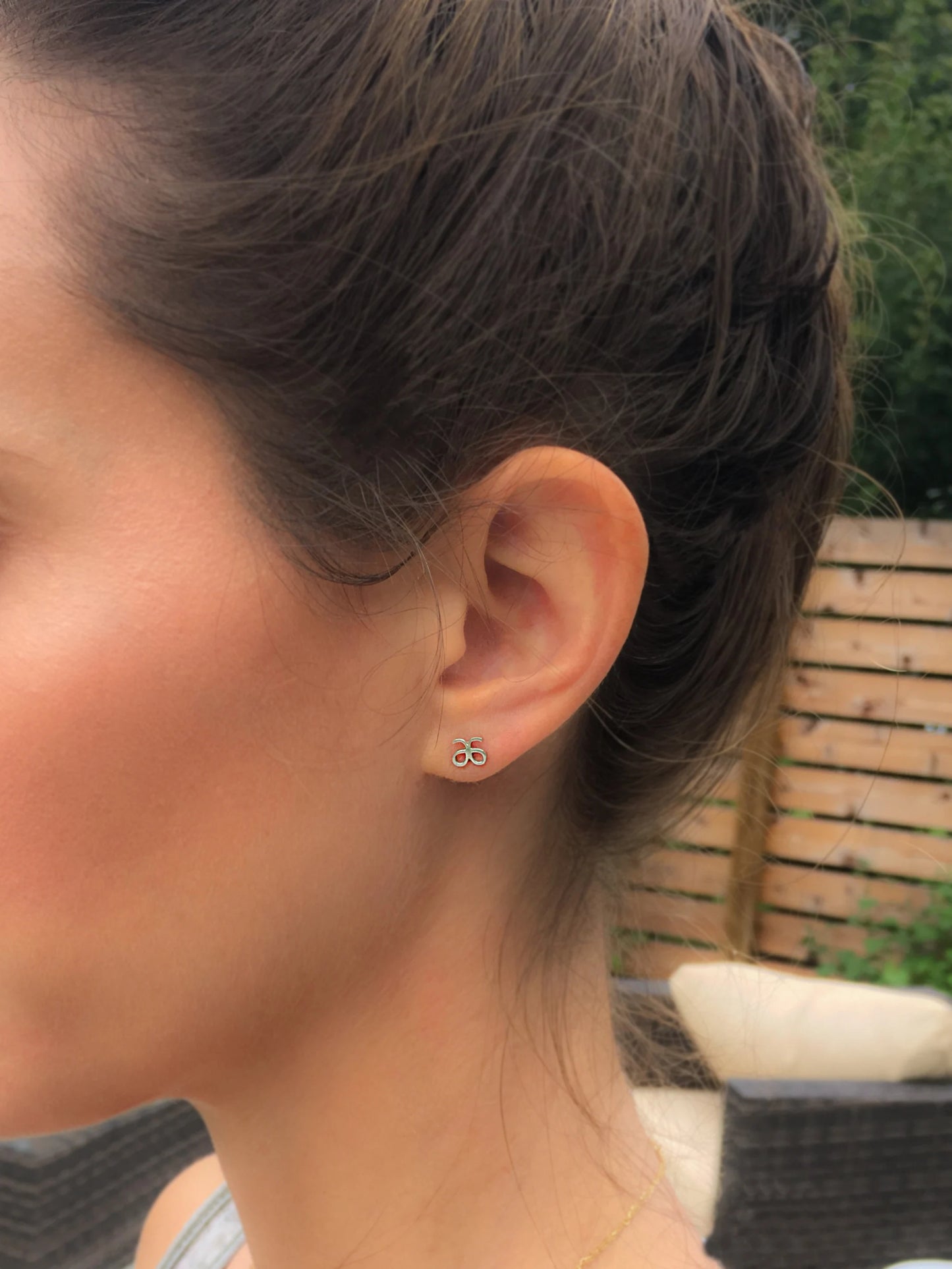 10k White Gold BonBabe Arbonne Stud Earrings