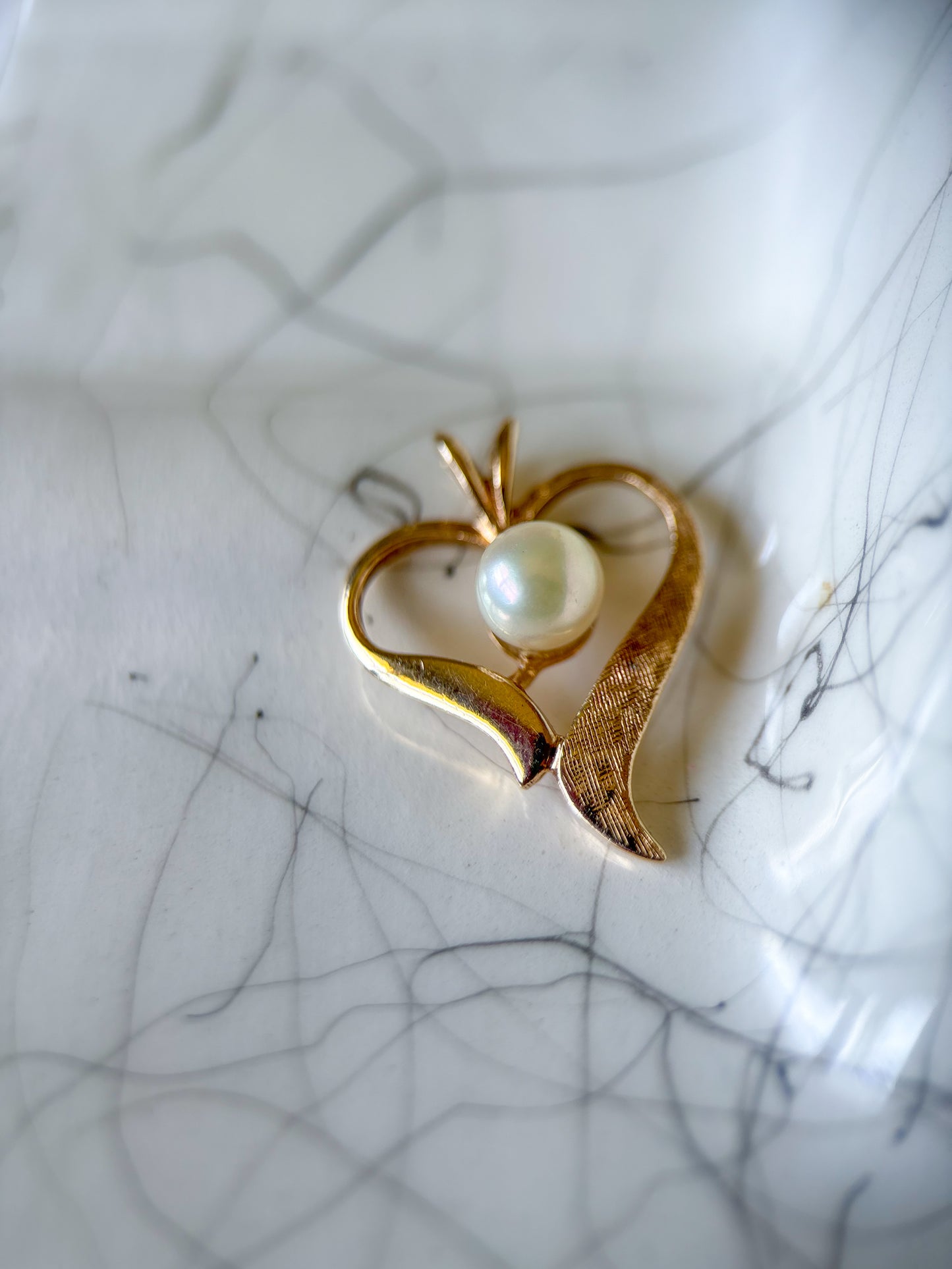 Vintage Pearl 14k Yellow Gold Heart Charm