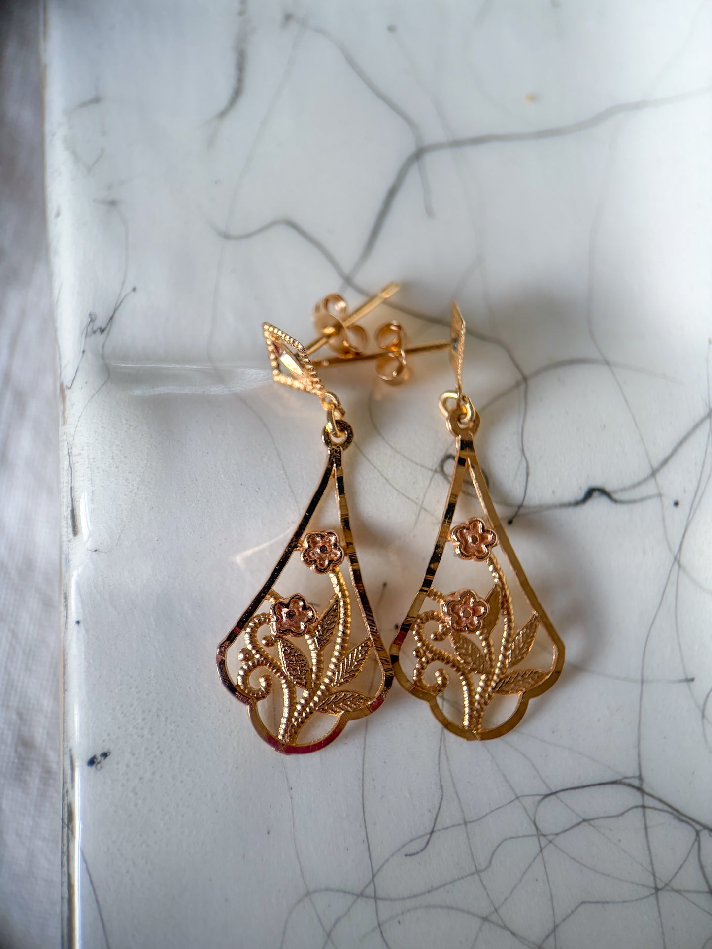 Vintage Dangle Flower 14k Yellow and Rose Gold Earrings