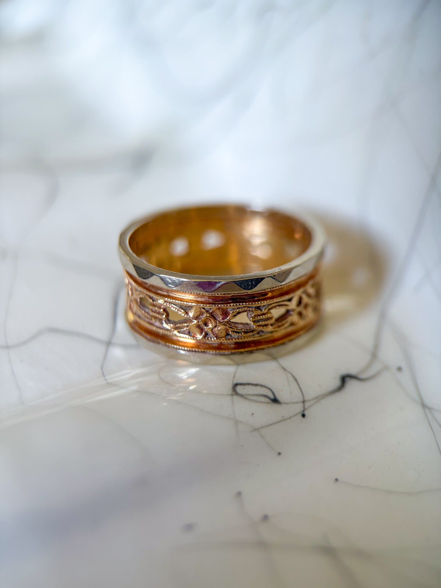 Vintage Two Toned 14k White and Yellow Gold Band Ring, Size 6.5