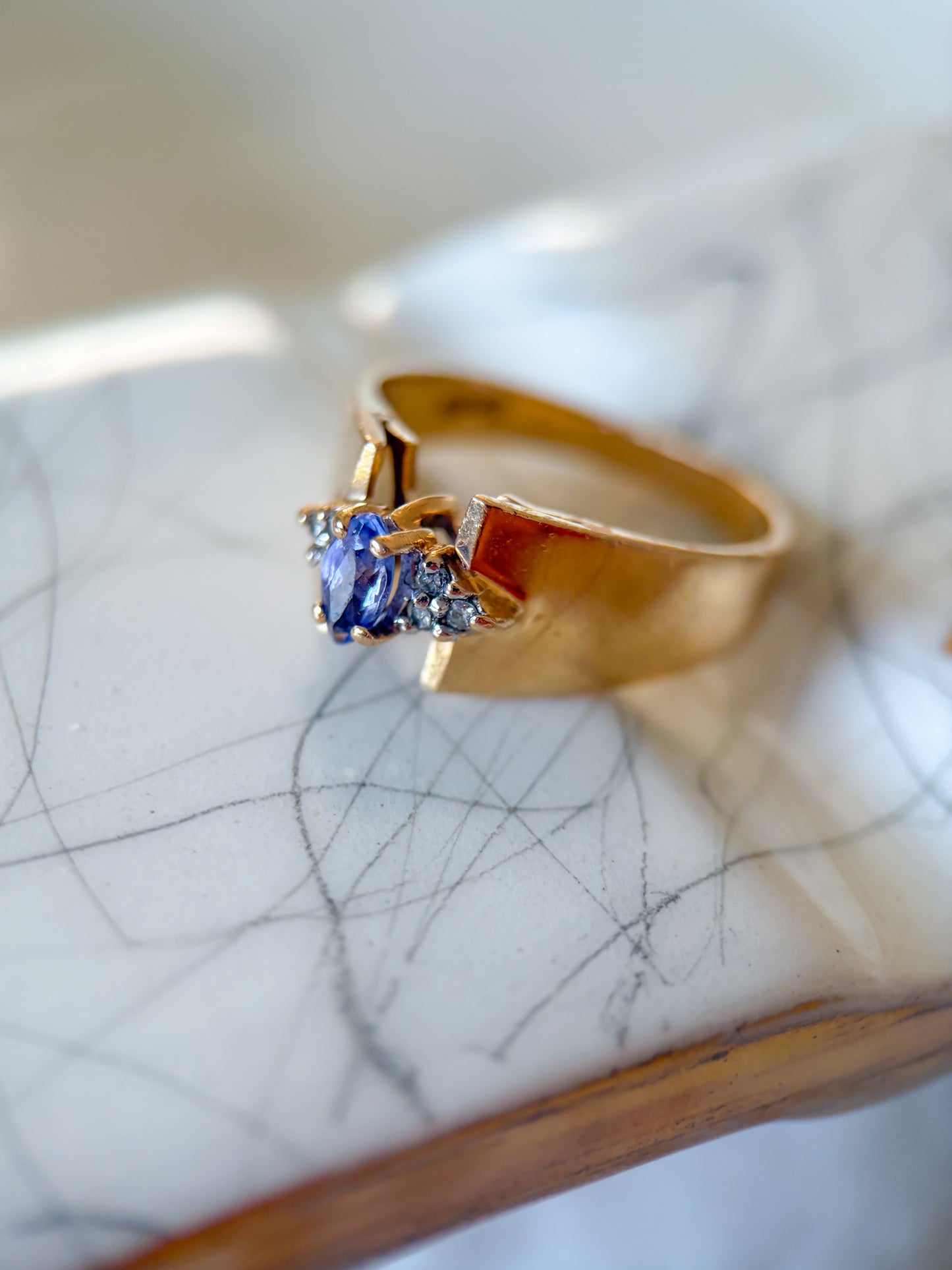 Vintage Natural Diamond and Blue Stone 14k Yellow Gold Ring