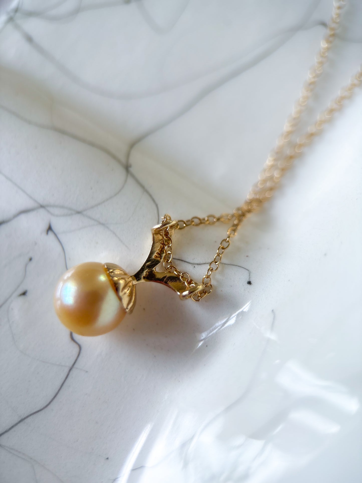 Vintage Pearl 14k Yellow Gold Charm with 15 Inch Chain