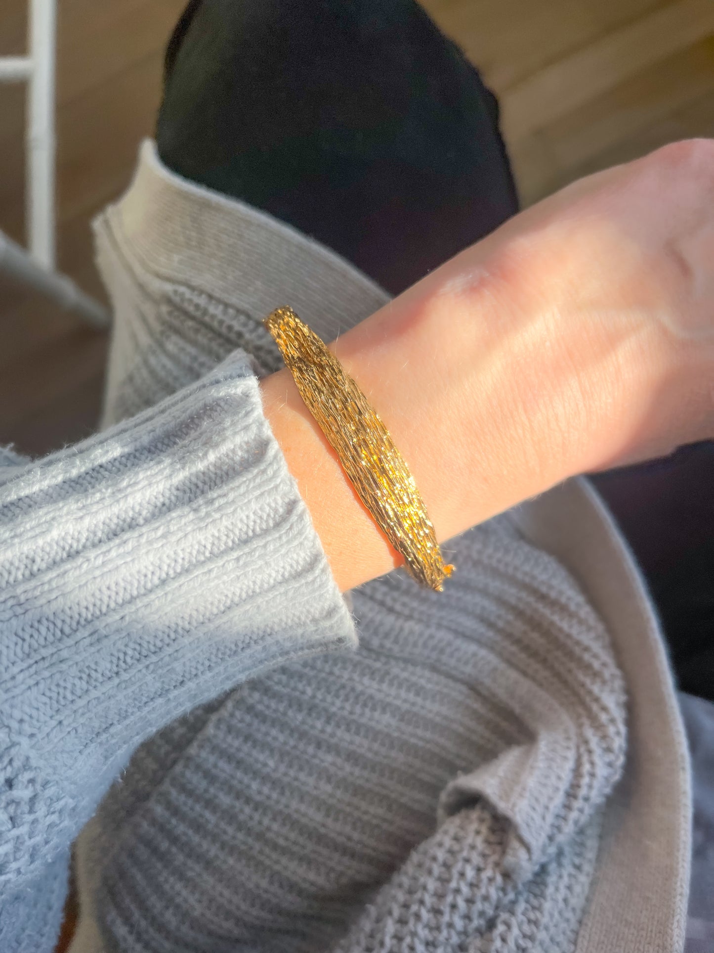 Vintage Textured 14k Yellow Gold Bangle