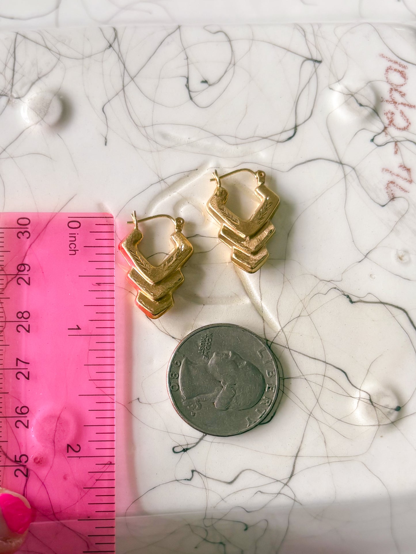 Vintage Tapered 14k Yellow Gold Hoop Earrings
