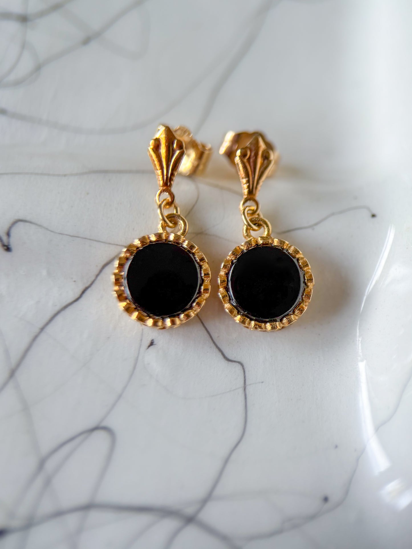 Vintage Onyx Drop 14k Yellow Gold Earrings