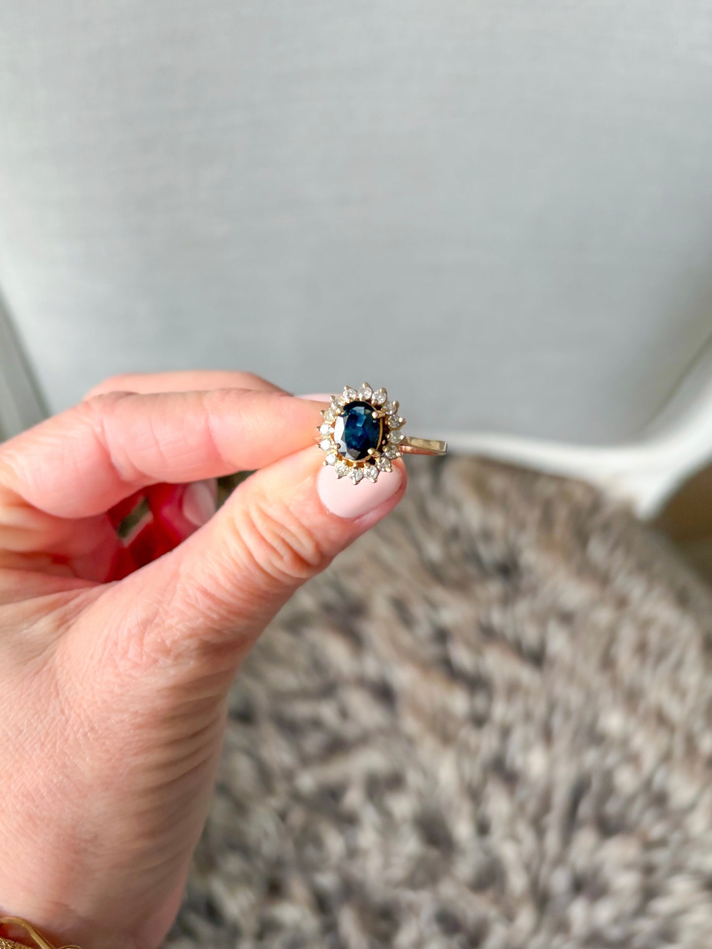 Vintage Natural Sapphire and Diamond 14k Yellow Gold Ring