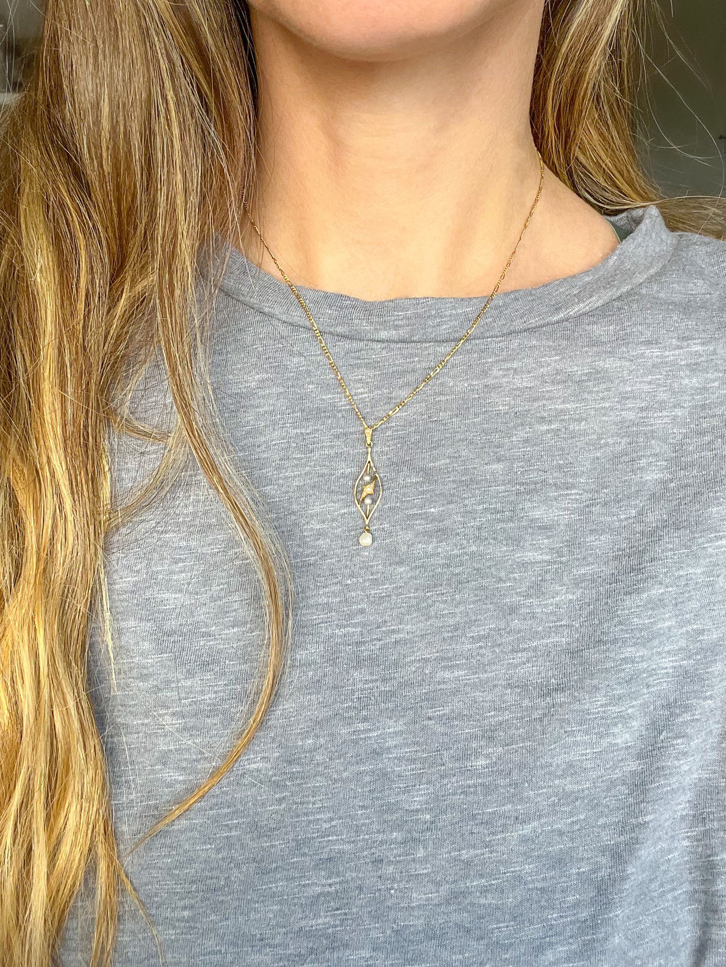 Vintage Art Nouveau Pearl 15k Yellow Gold Pendant