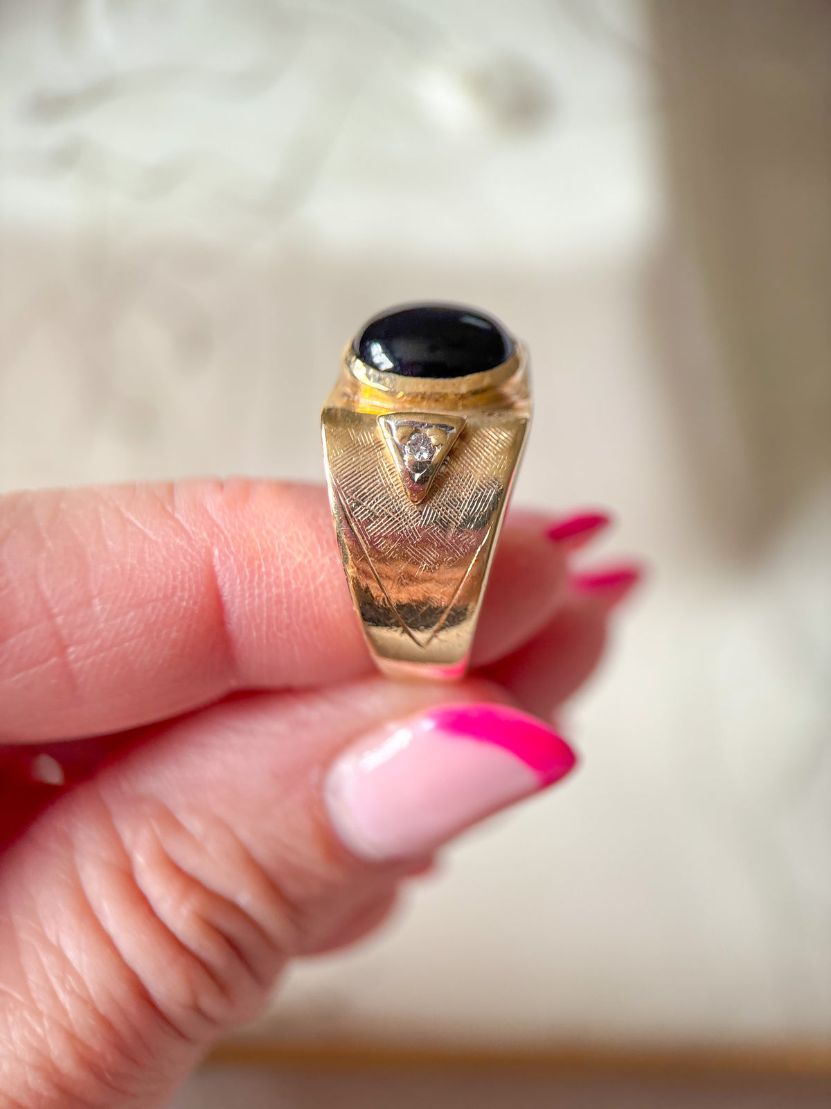Vintage Onyx and Natural Diamond 14k Yellow Gold Ring