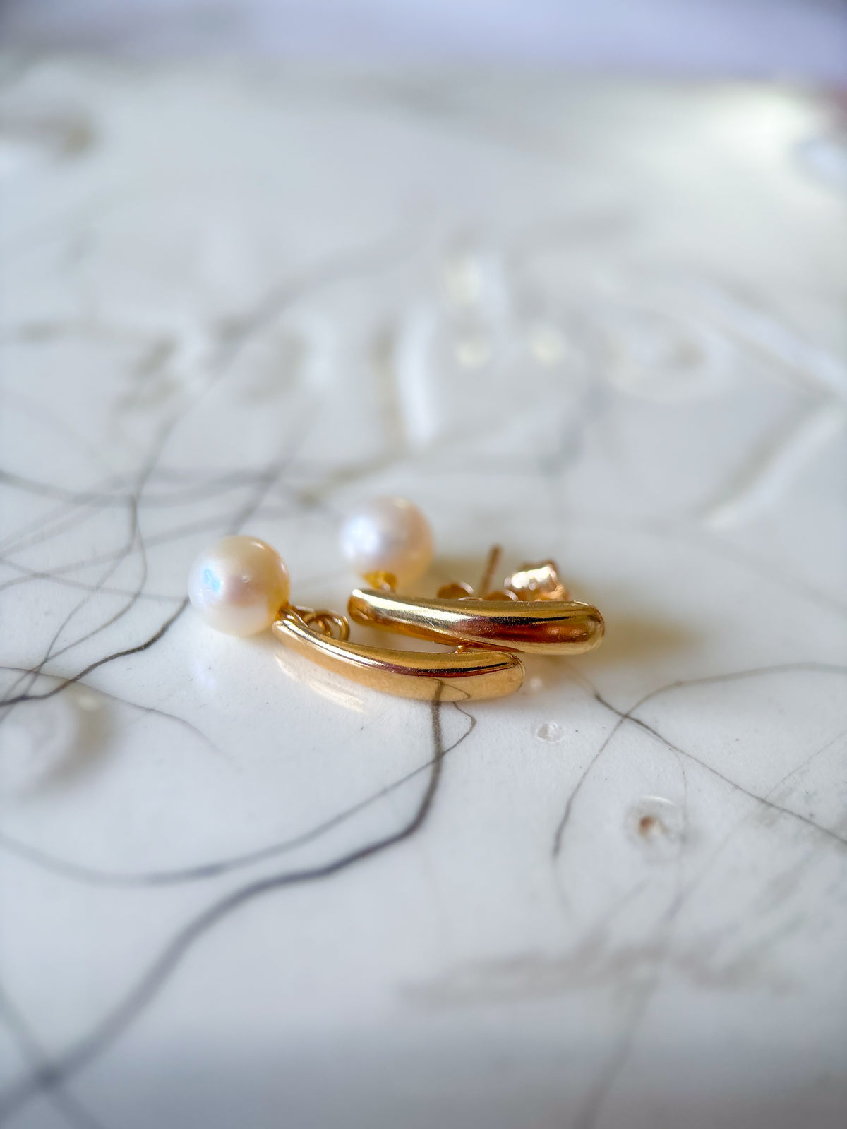 Vintage Pearl Dangle 14k Yellow Gold Earrings