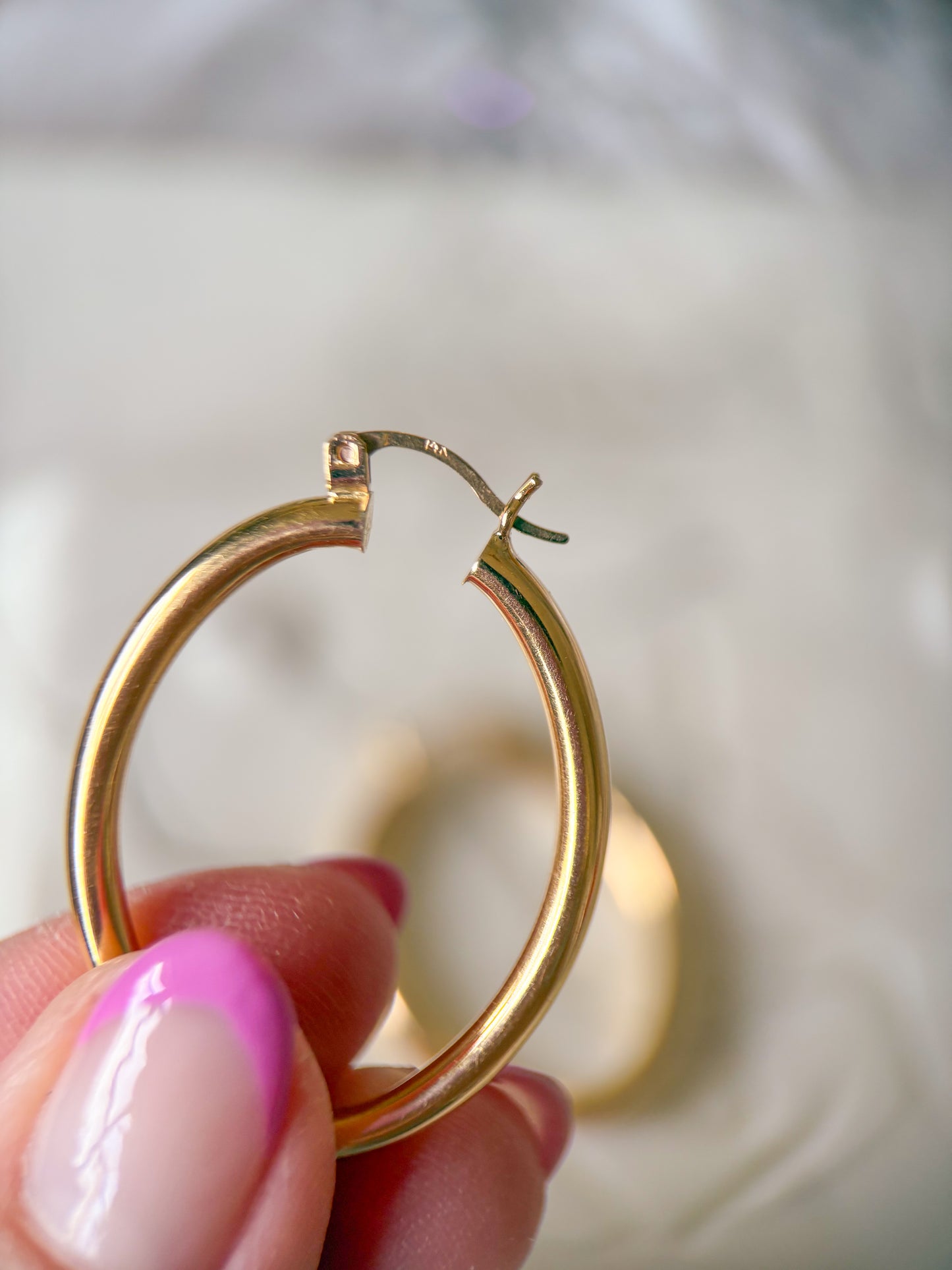 Vintage Oval Tube Hoop 14k Yellow Gold Earrings