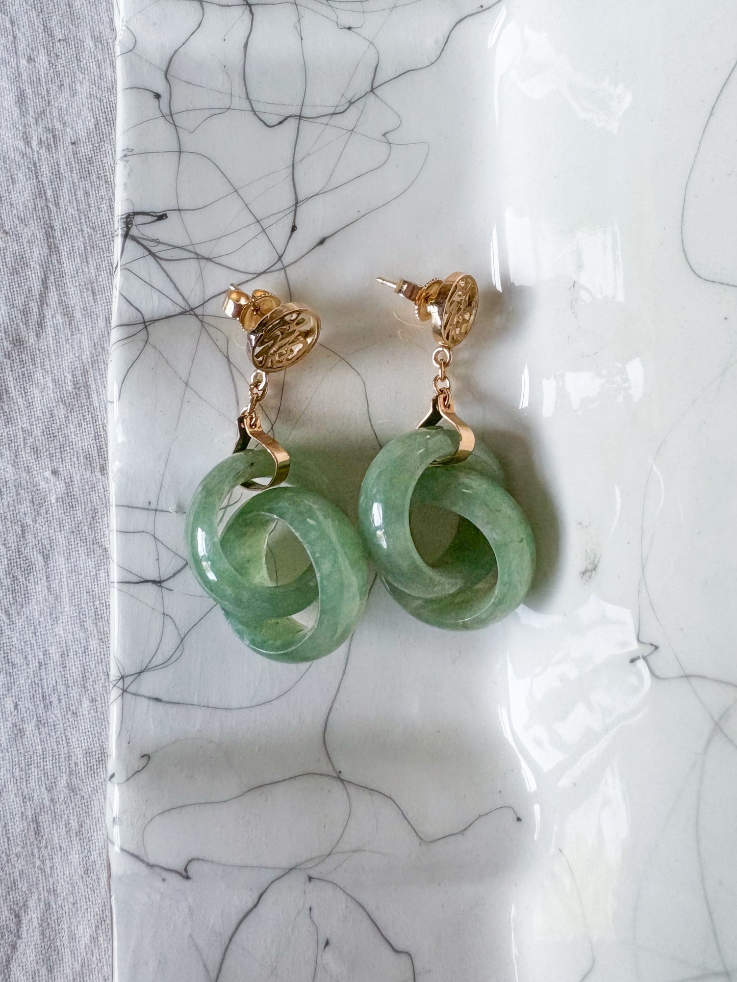 Vintage Jade Drop 14k Yellow Gold Earrings