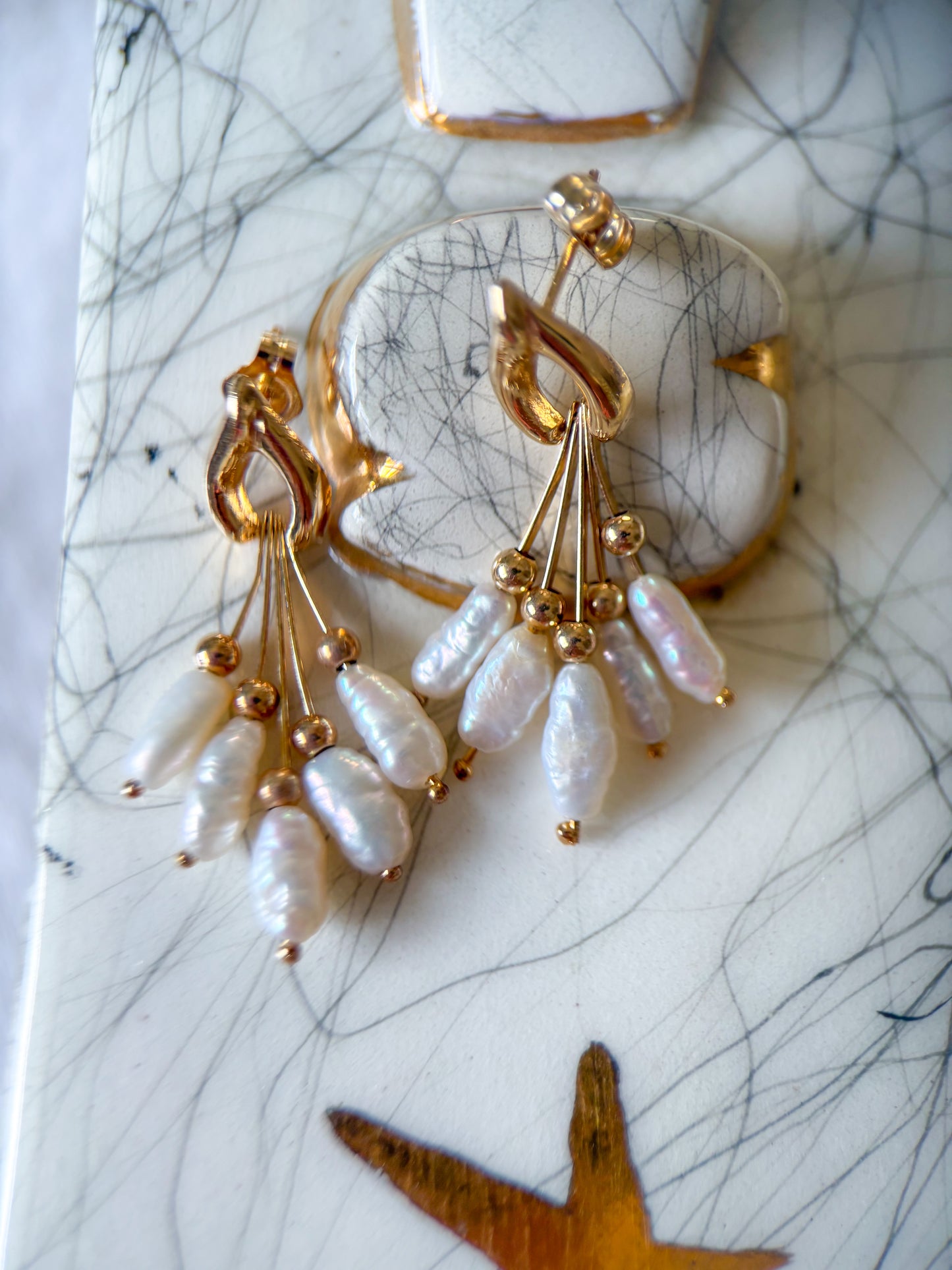 Vintage Pearl Dangle 14k Yellow Gold Earrings
