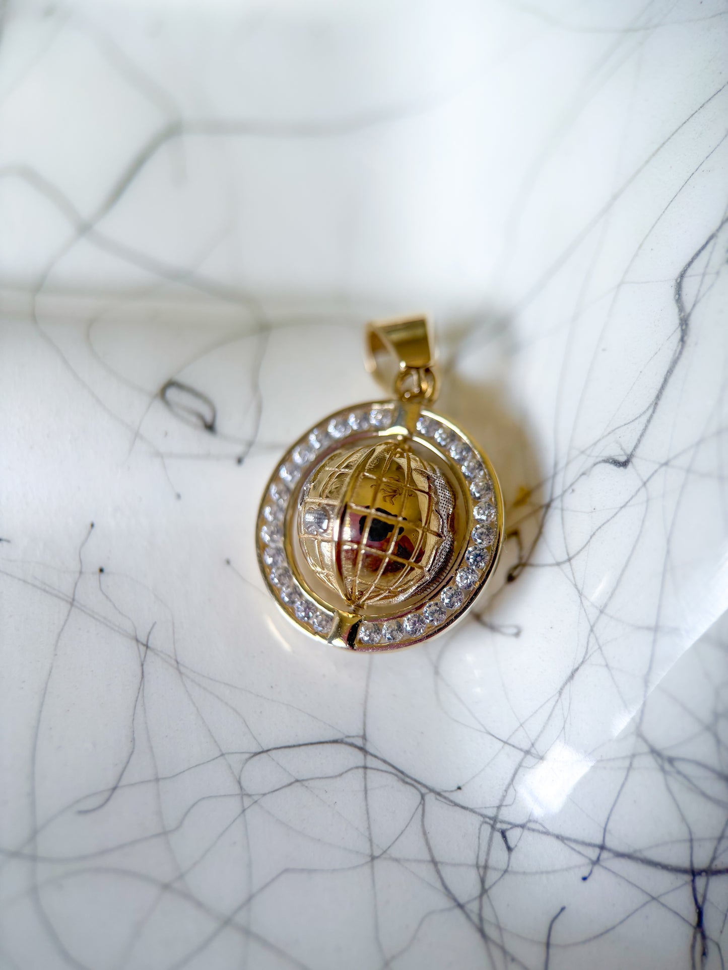 Vintage Globe 10k Yellow Gold Charm