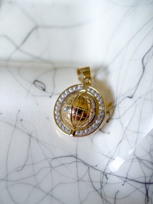 Vintage Globe 10k Yellow Gold Charm