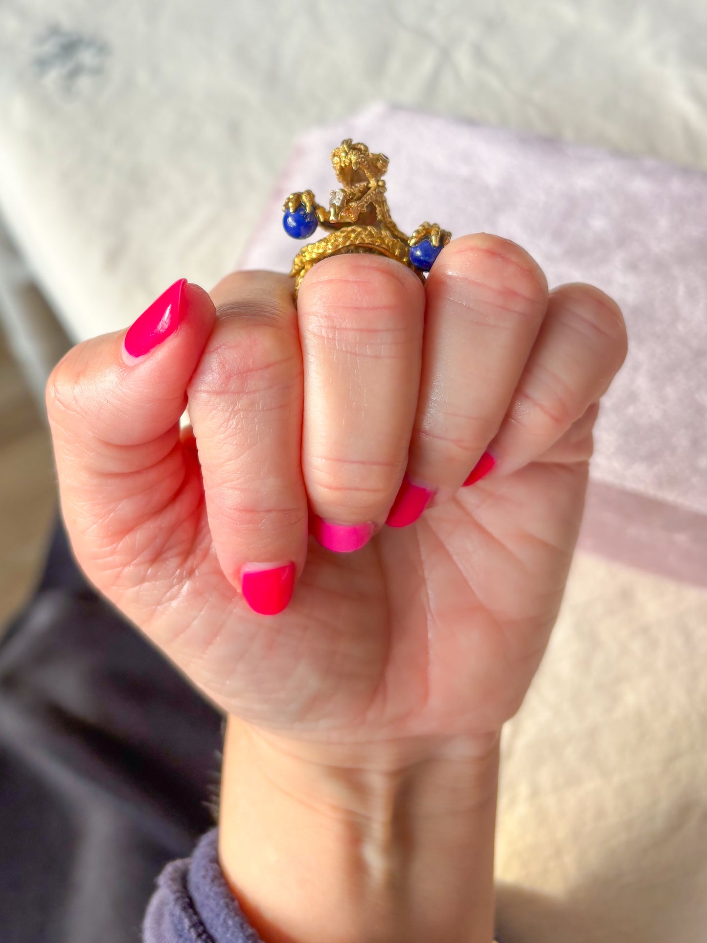 Vintage Mother of Dragons Ring with Natural Diamonds and Lapis Lazuli 18k Yellow Gold Statement Ring