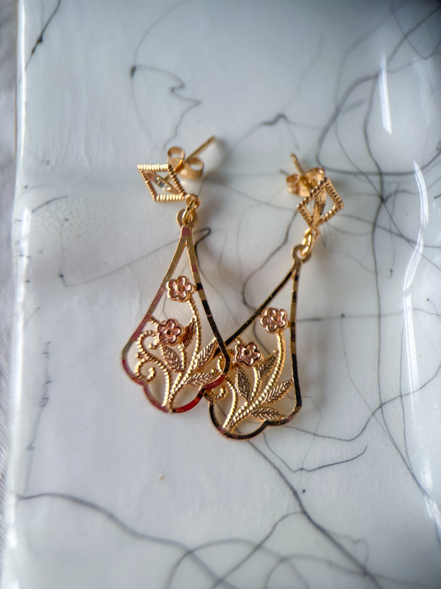 Vintage Dangle Flower 14k Yellow and Rose Gold Earrings