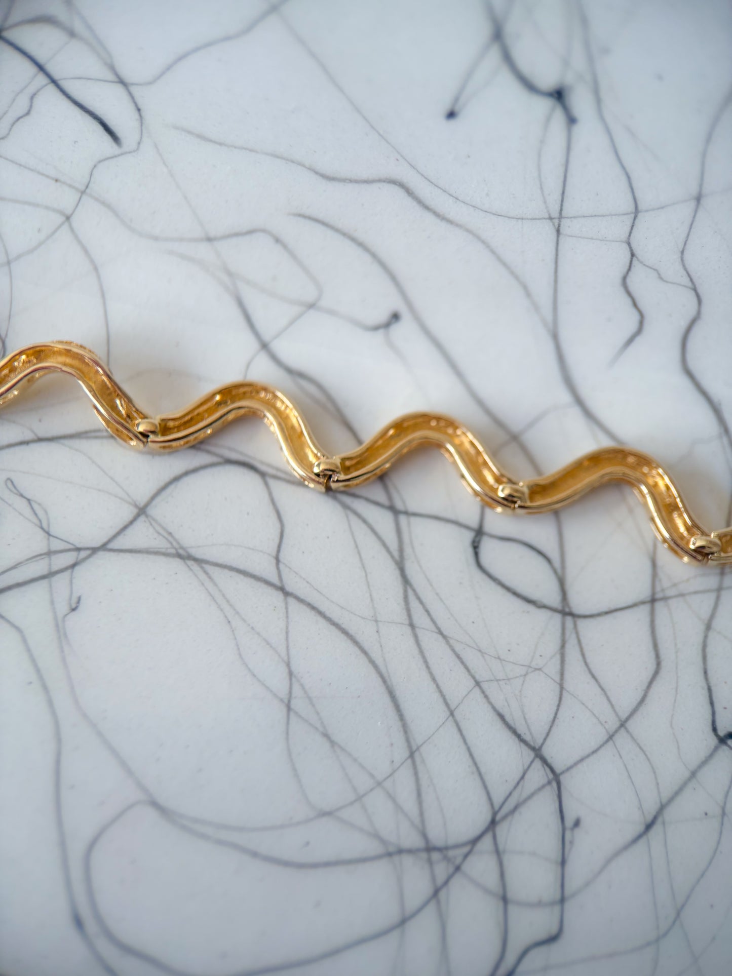 Vintage Wavy 14k Yellow Gold Shiny and Matte 7.5 Inch Bracelet