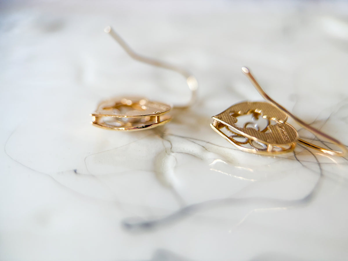 Vintage Dangle Heart 14k Yellow and White Gold Two Toned Earrings